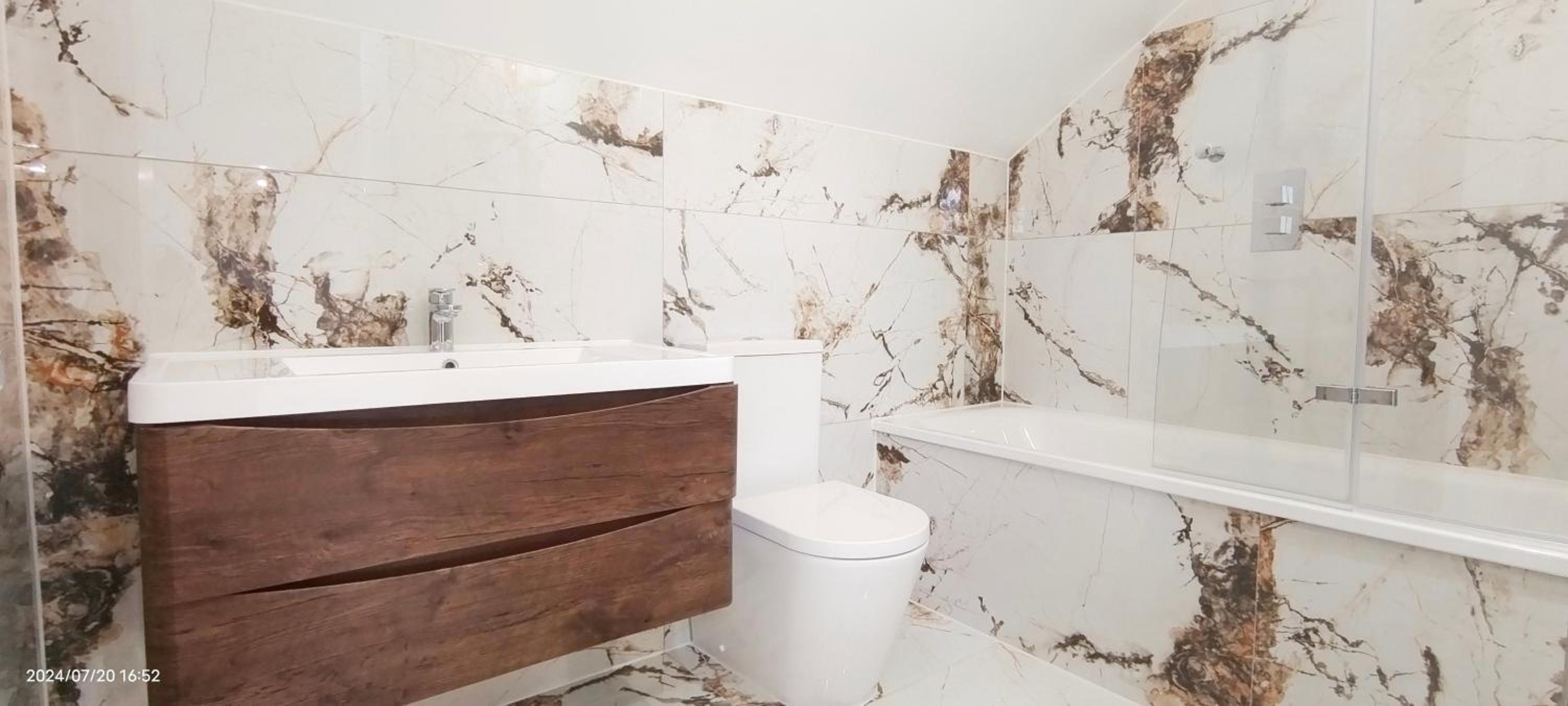 Luxurious and Modern 3b3b Apartment in Hammersmith