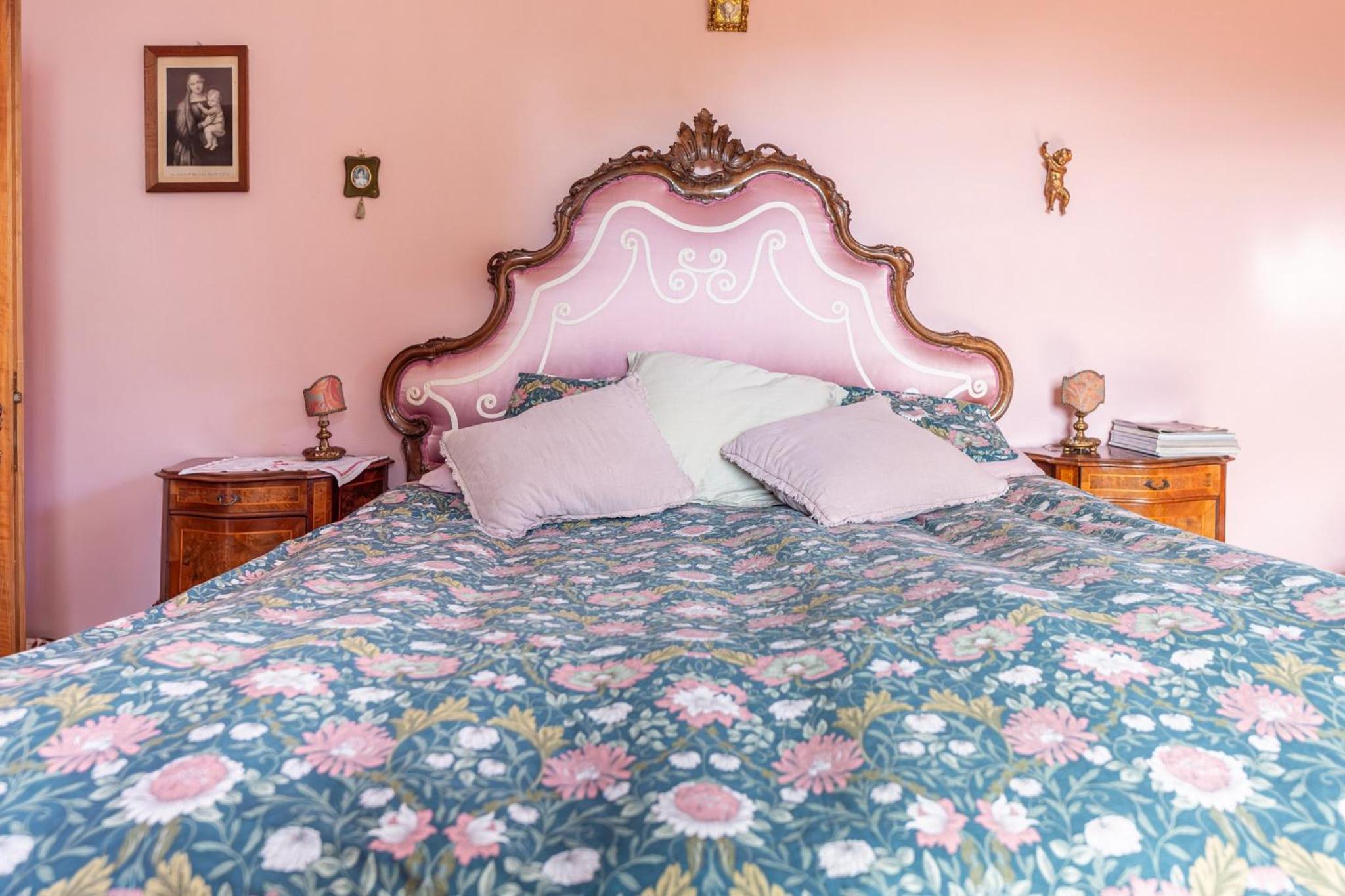 GuestHost - Timeless Charm - Stunning Apt in Villa