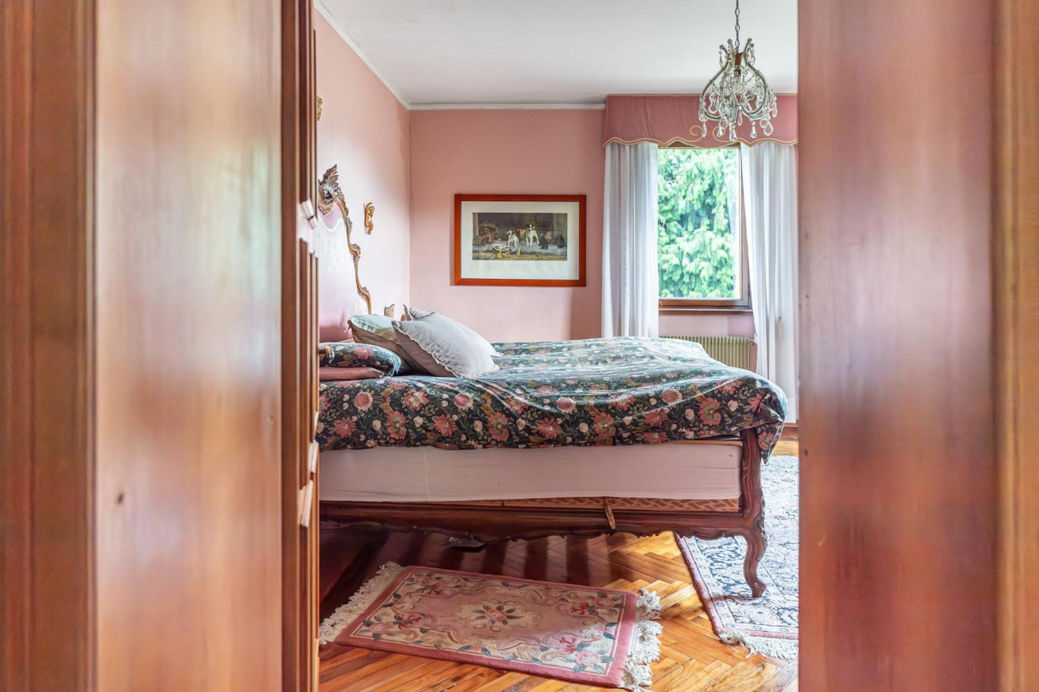GuestHost - Timeless Charm - Stunning Apt in Villa