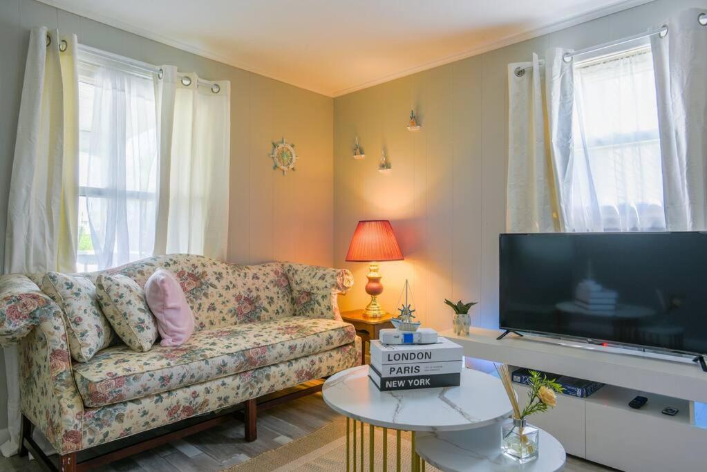 New cozy coastal retreat!