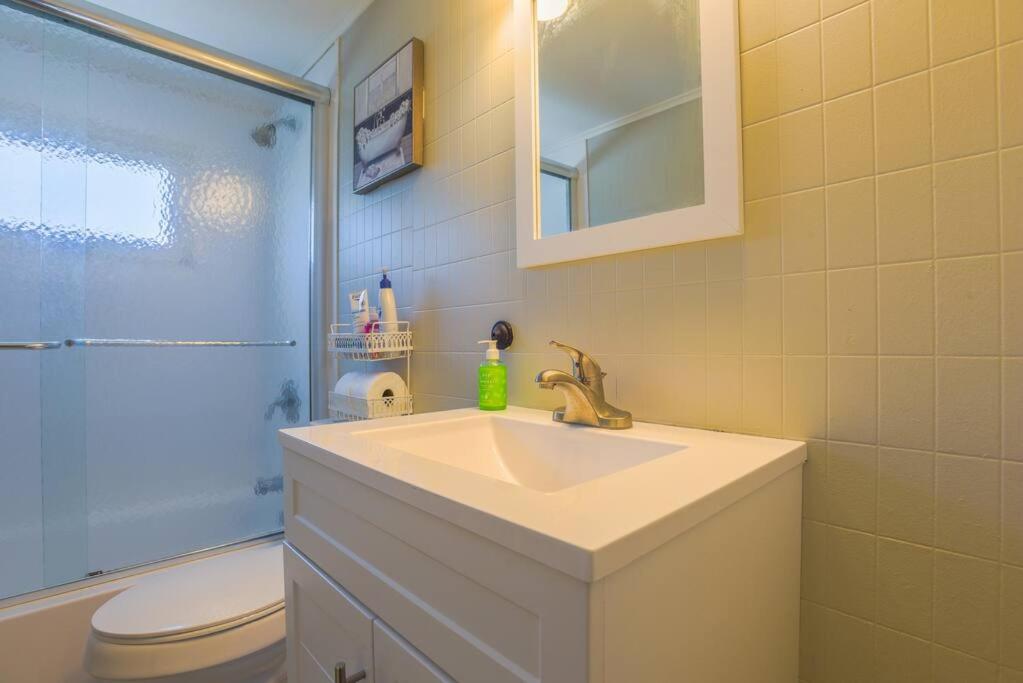 New cozy coastal retreat!