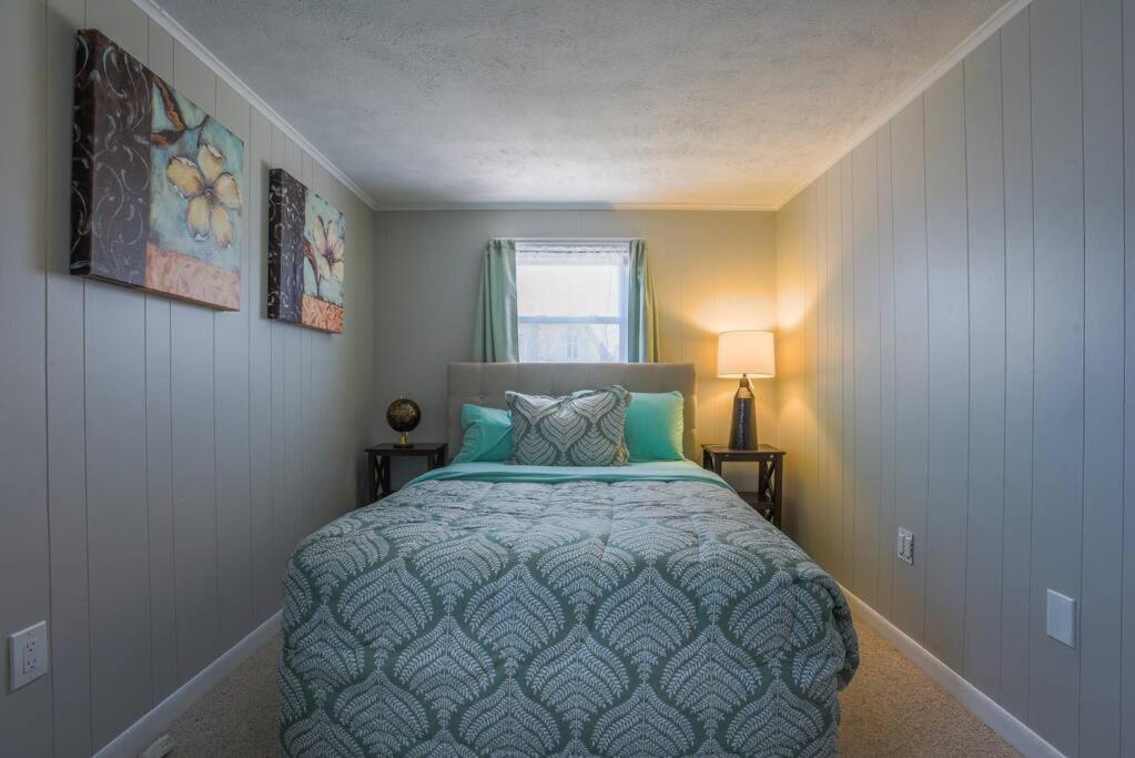 New cozy coastal retreat!