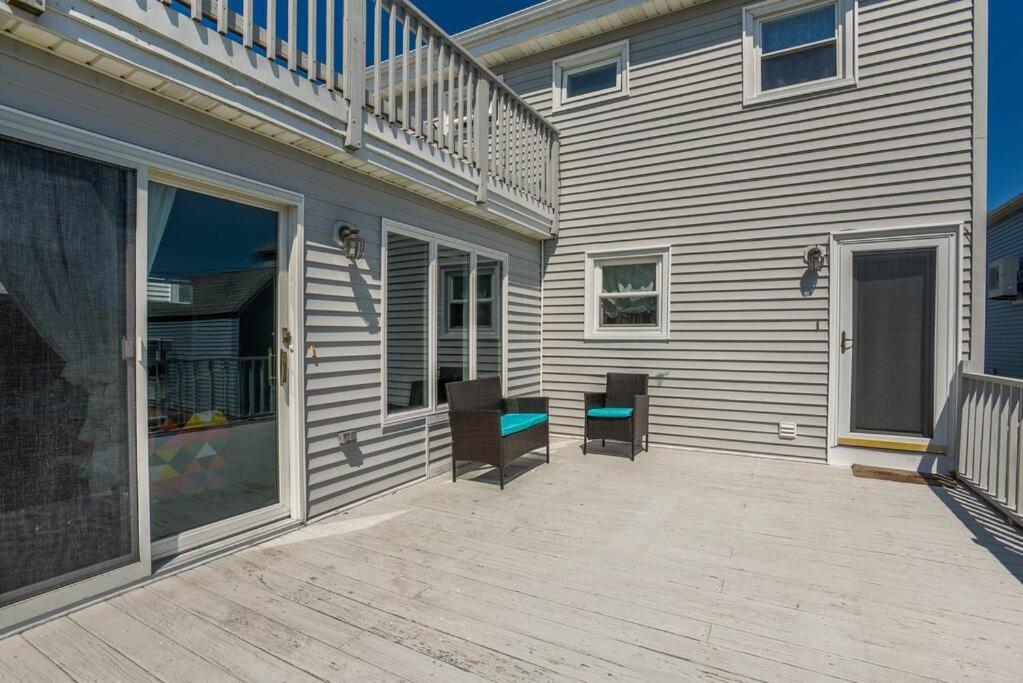 New cozy coastal retreat!