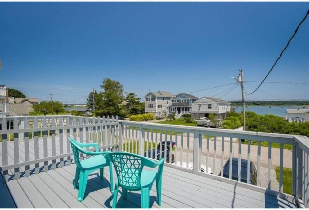 New cozy coastal retreat!