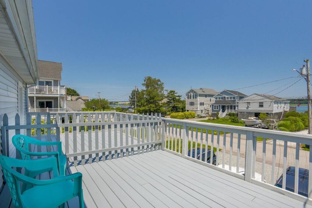 New cozy coastal retreat!