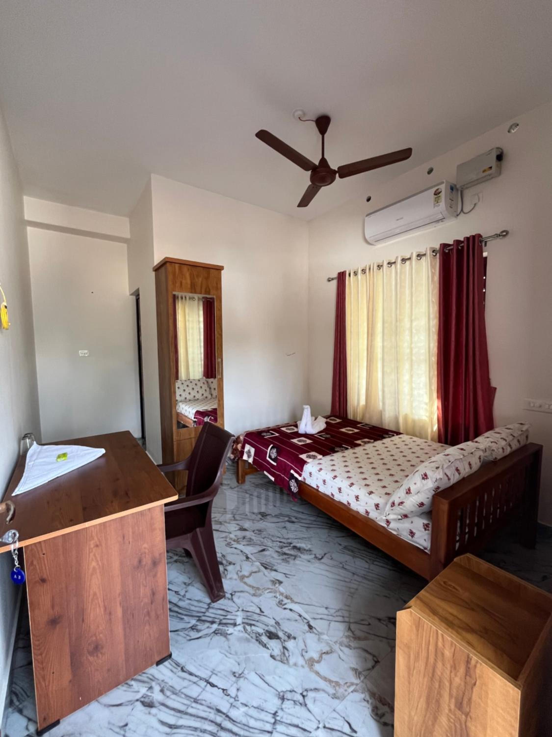 LA -Verna Beach Home view 5