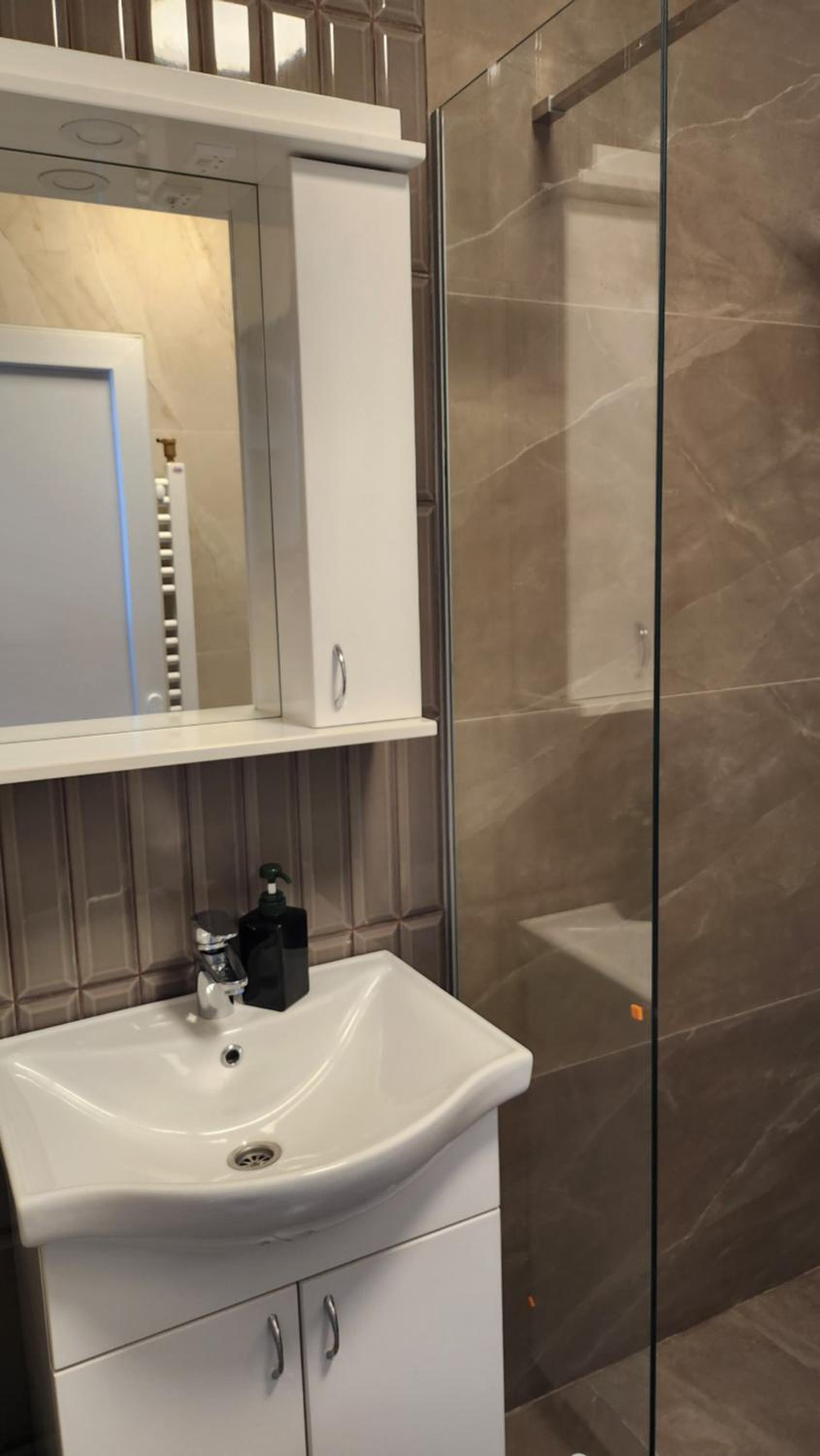 Apartmani Dobrinja - Free parking- Rent a car