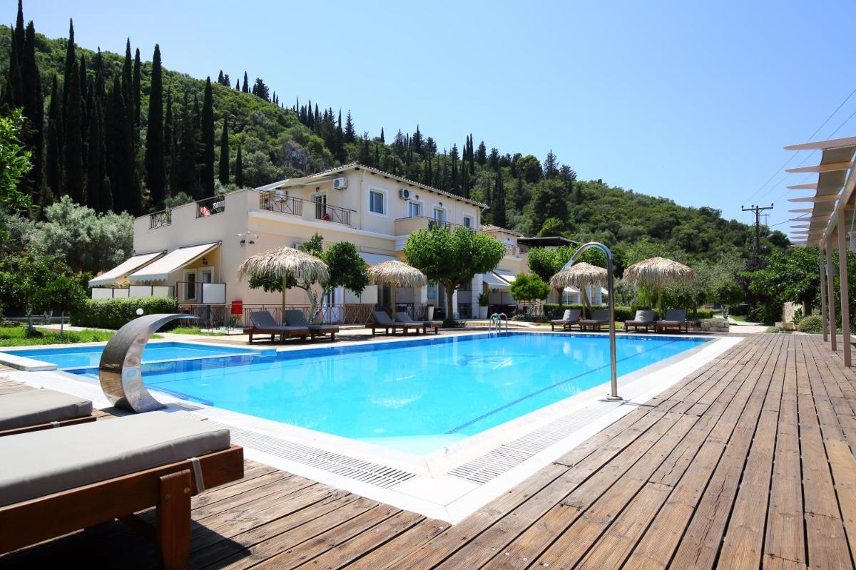 Hotel Avra Apartments - Image 1