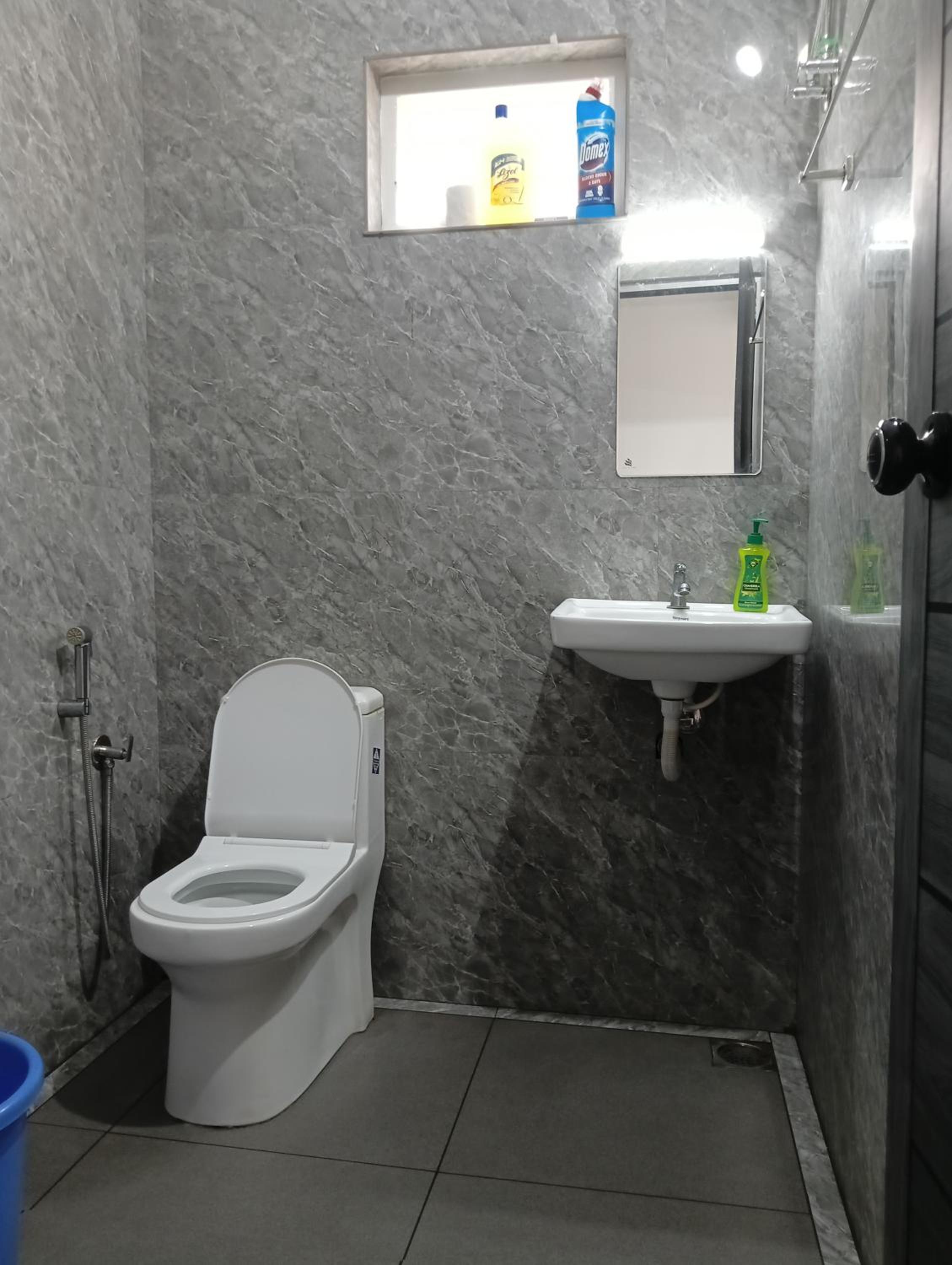 Photo 9