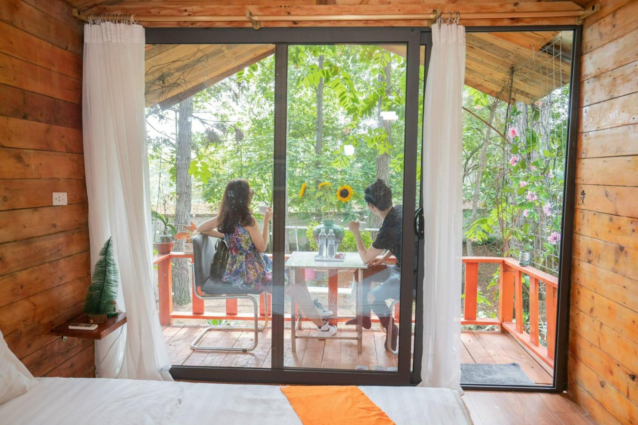 Pine Hill Villas & Camping