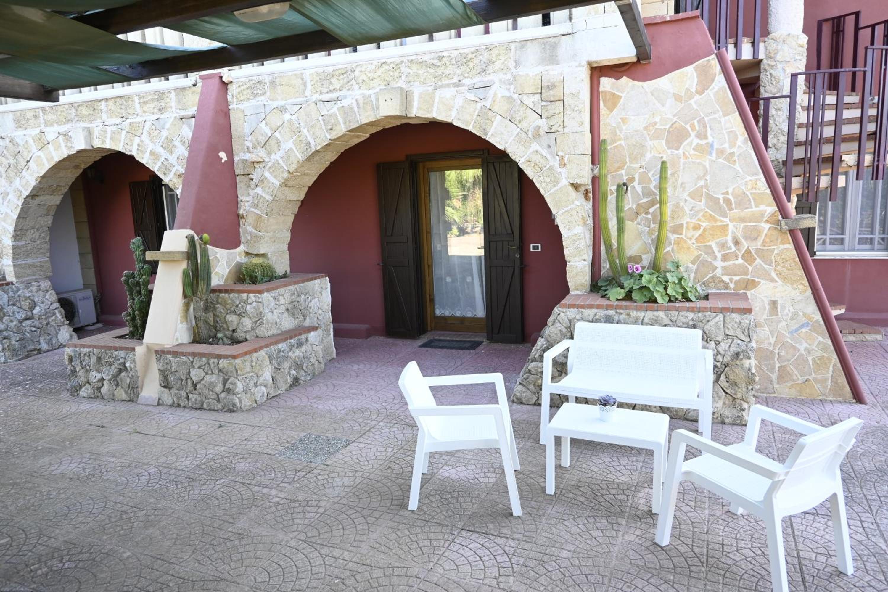 La Traversa view 3