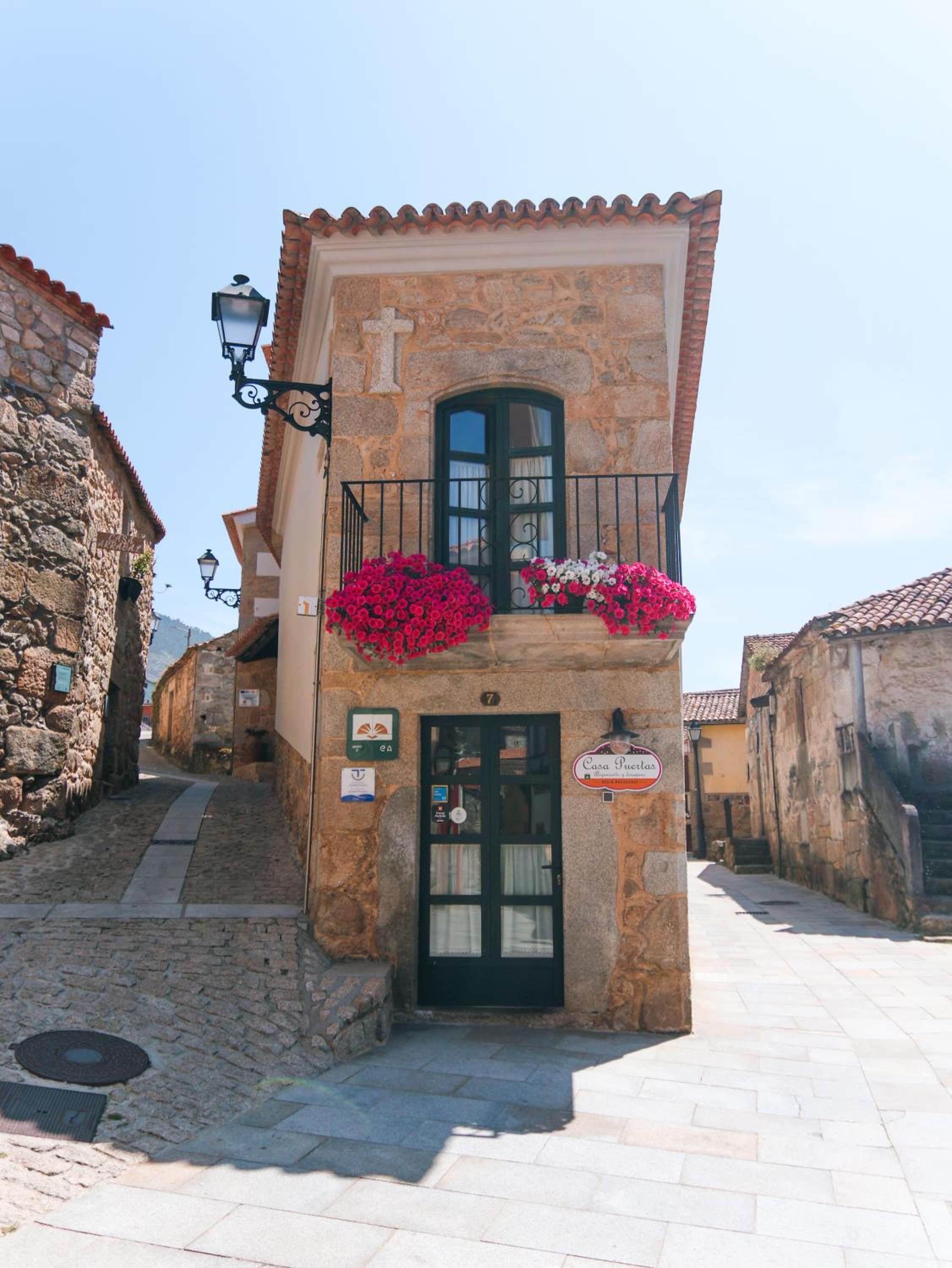 Casa Puertas Bed & Breakfast sl