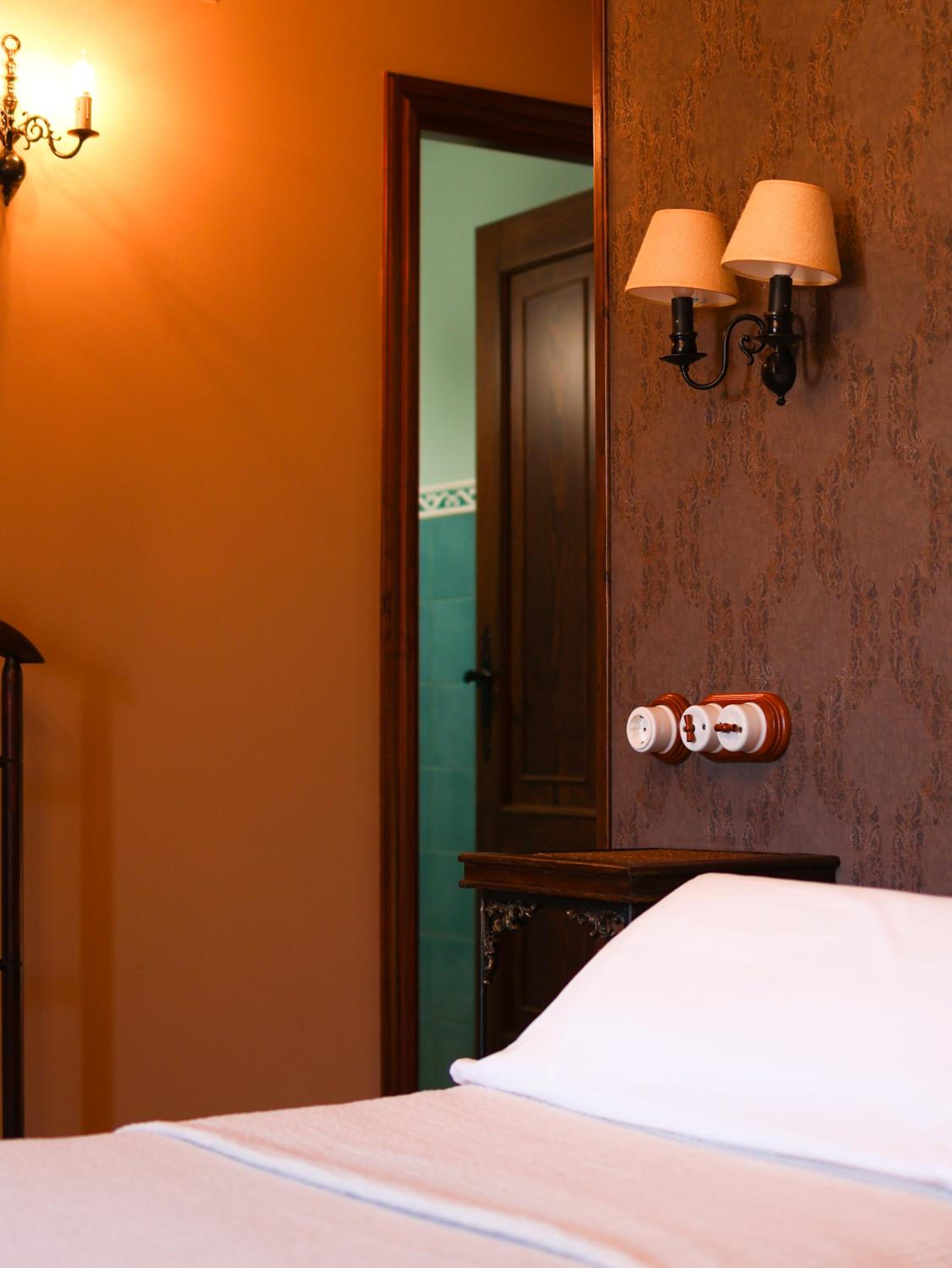 Casa Puertas Bed & Breakfast sl