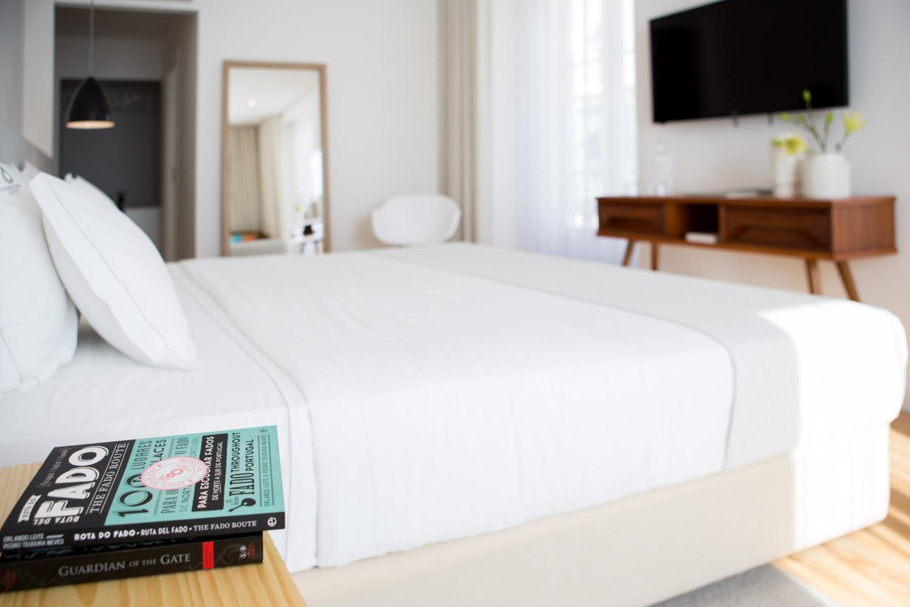 The 8 - Downtown Suites