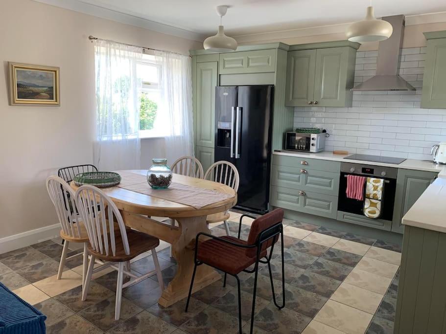 Charming Farmland Escape in the Heart of Ireland view 2