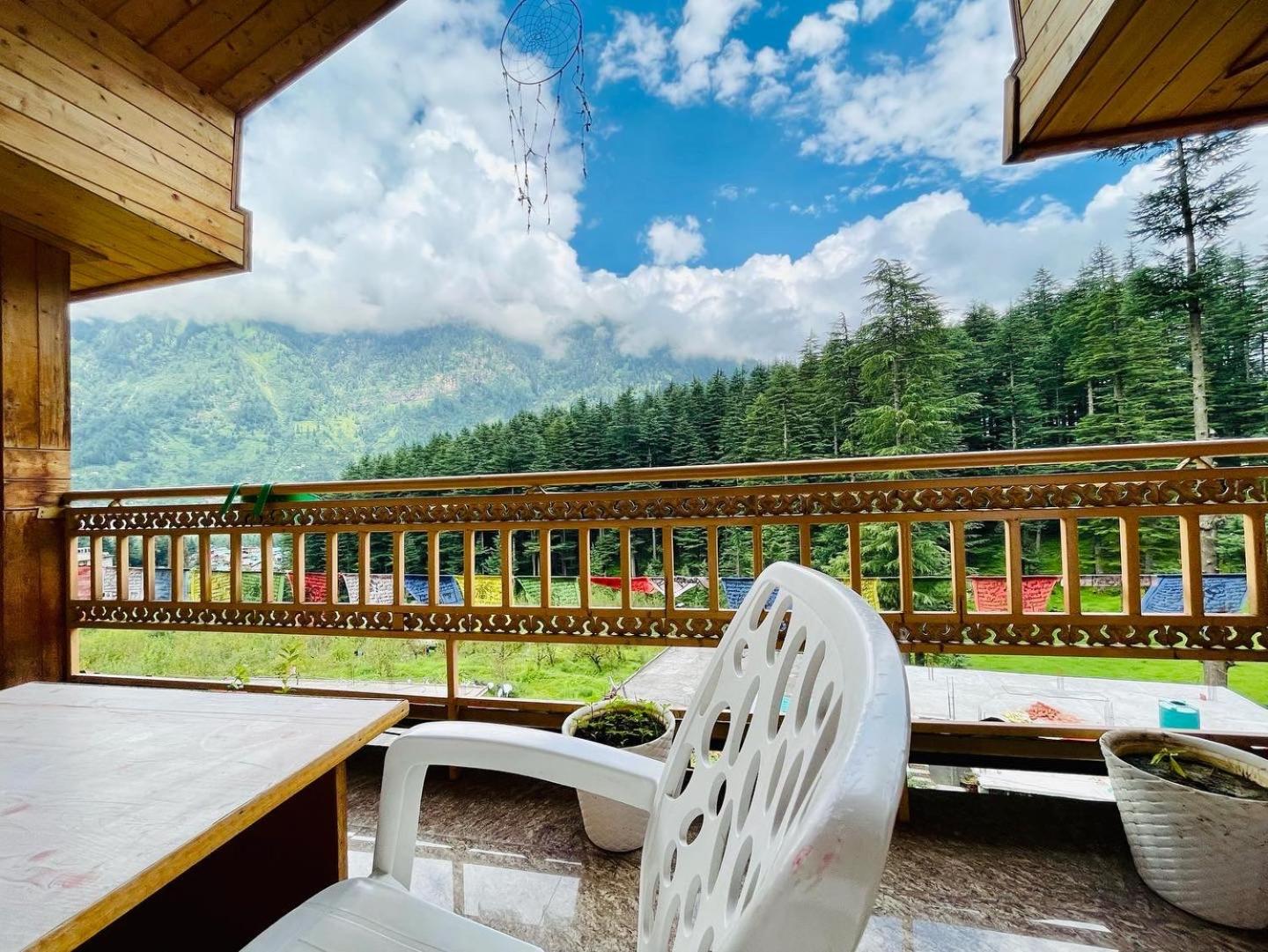 Spring House Manali