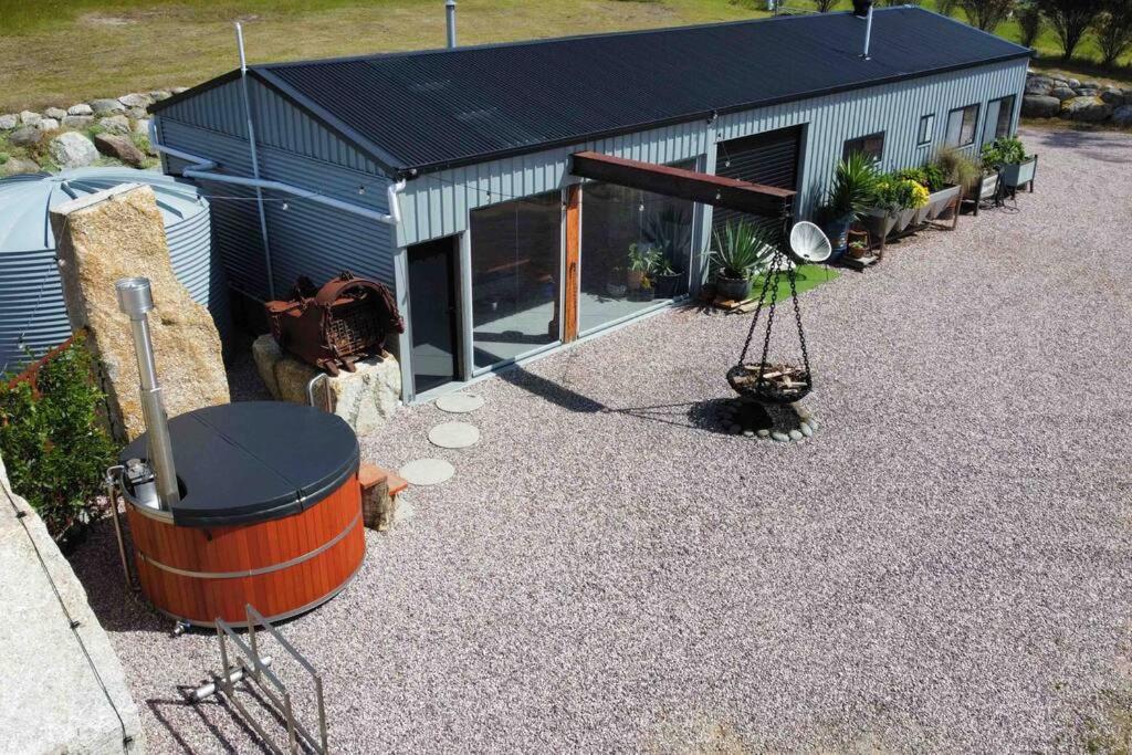 Humbug Bunk House & Hot Tub!