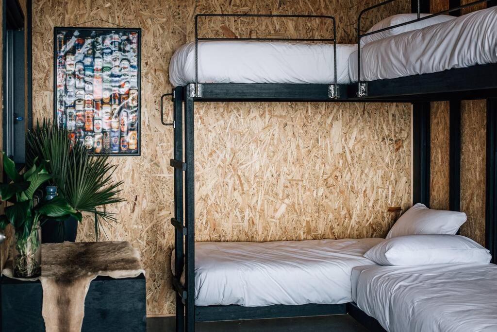 Humbug Bunk House & Hot Tub!