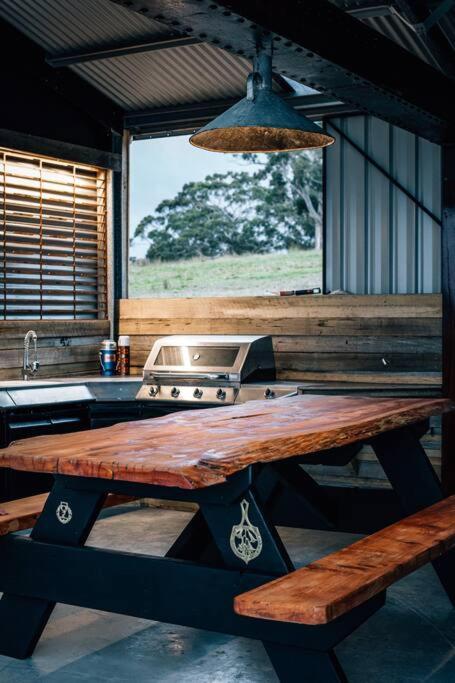 Humbug Bunk House & Hot Tub!