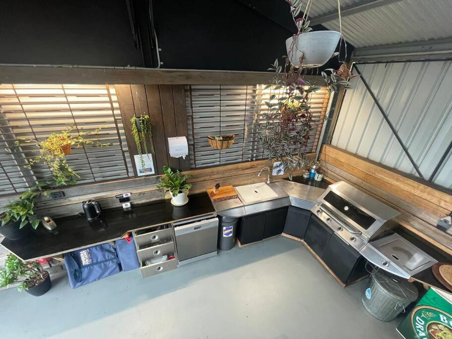 Humbug Bunk House & Hot Tub!