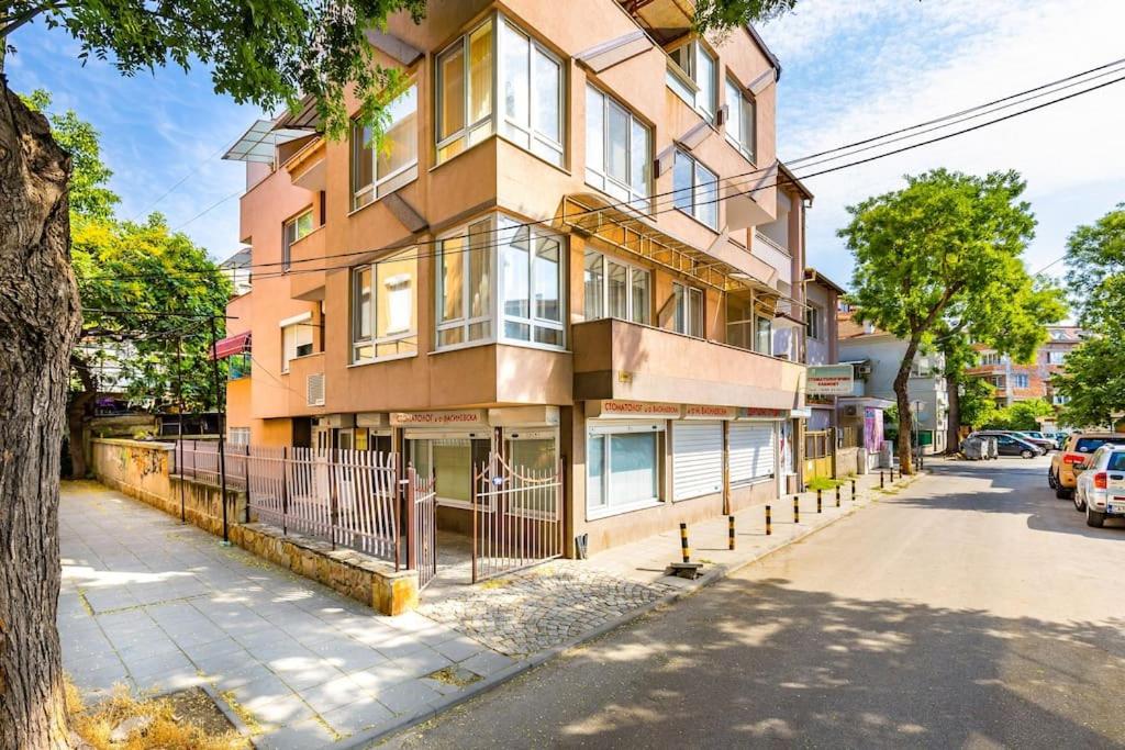 Excellent Center location apartment 'Bear's Den'