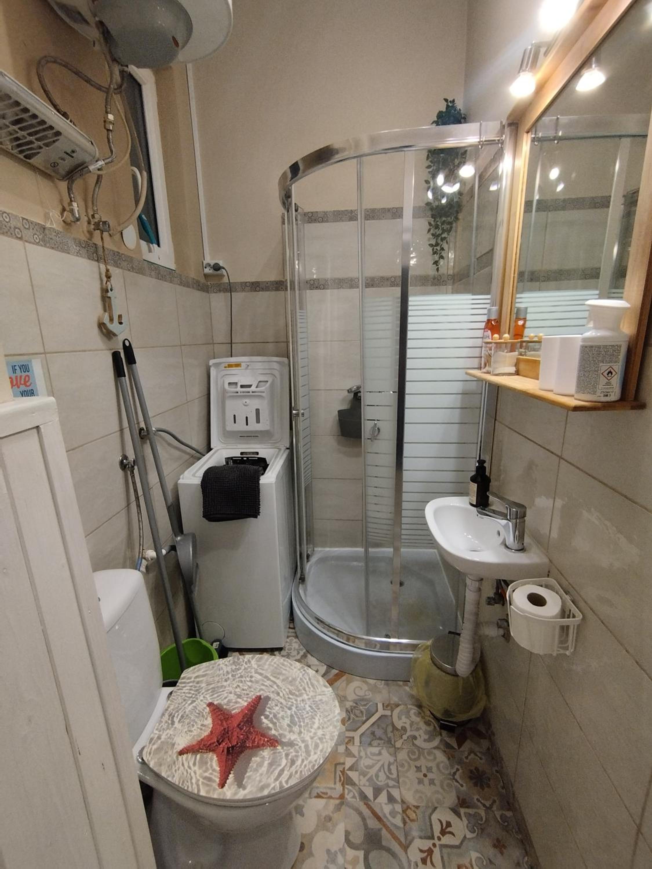 Flower Studio Apartment view 2