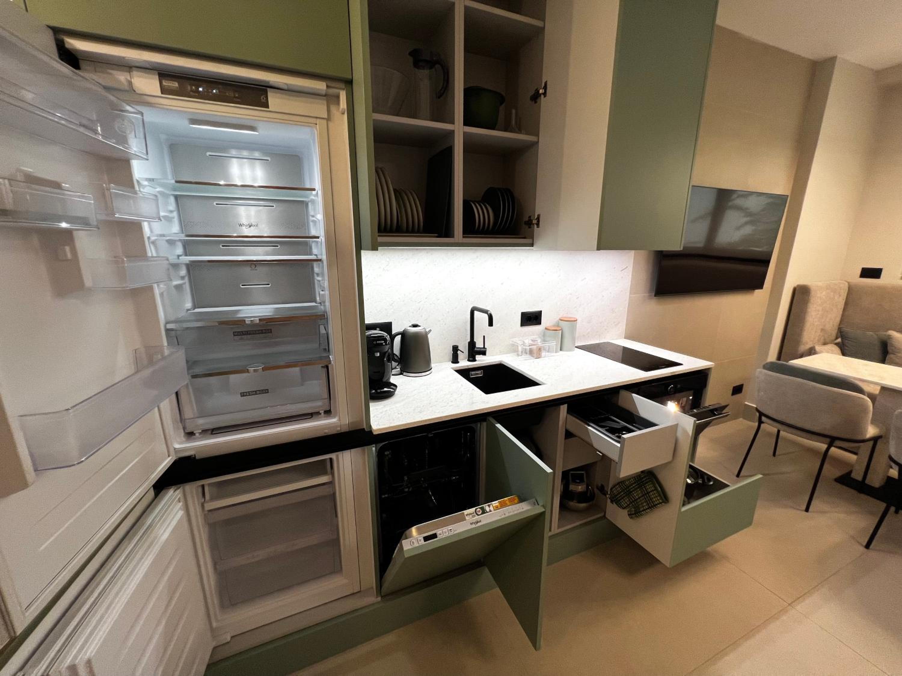 Golden Beach Suites
