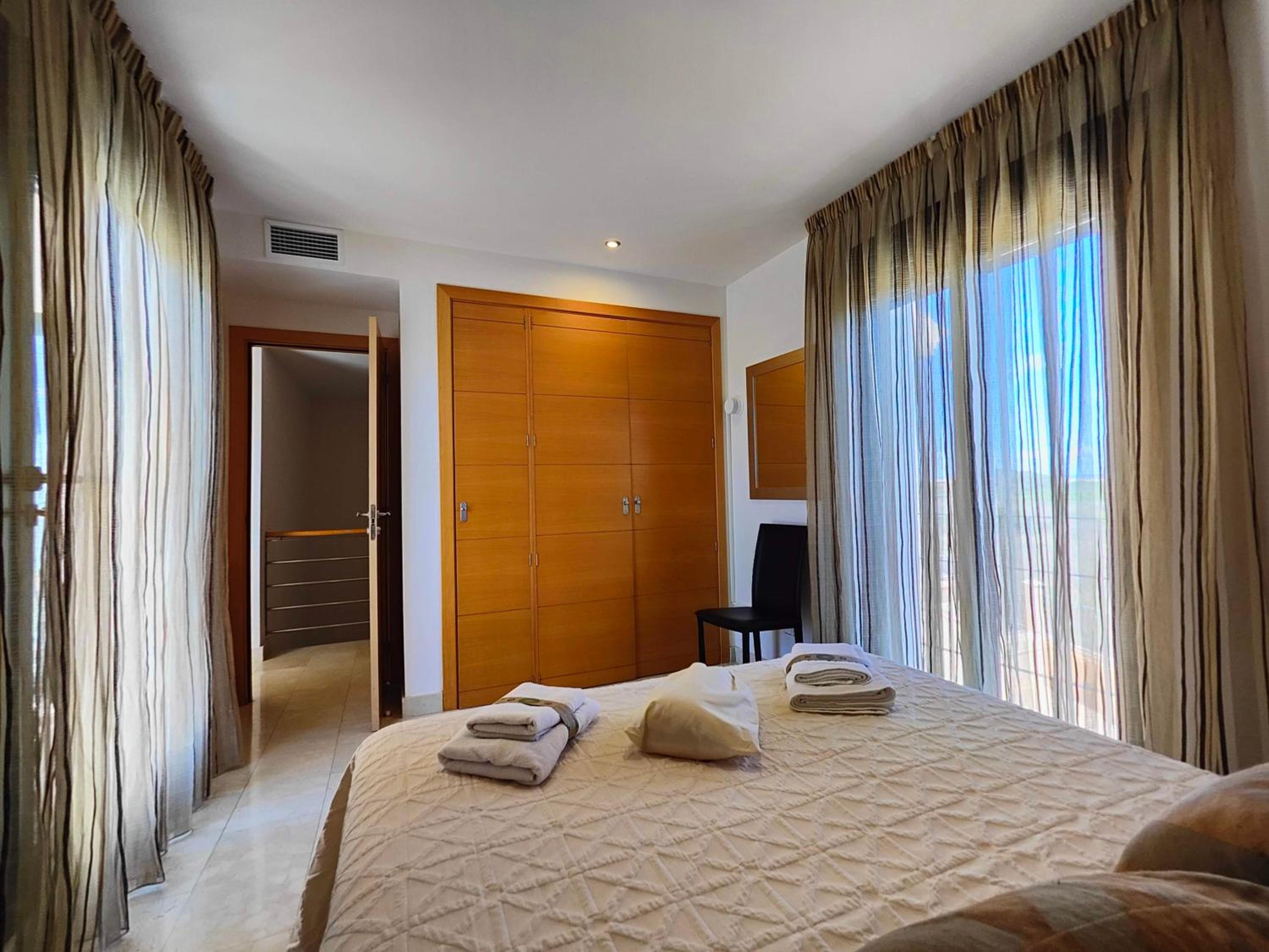 Exclusiva villa con piscina privada y vista al mar view 5