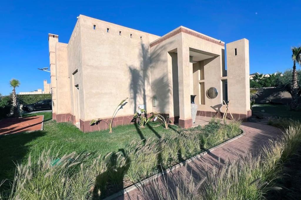 Luxueuse villa contemporaine KIMANU à 20 min de Marrakech view 5