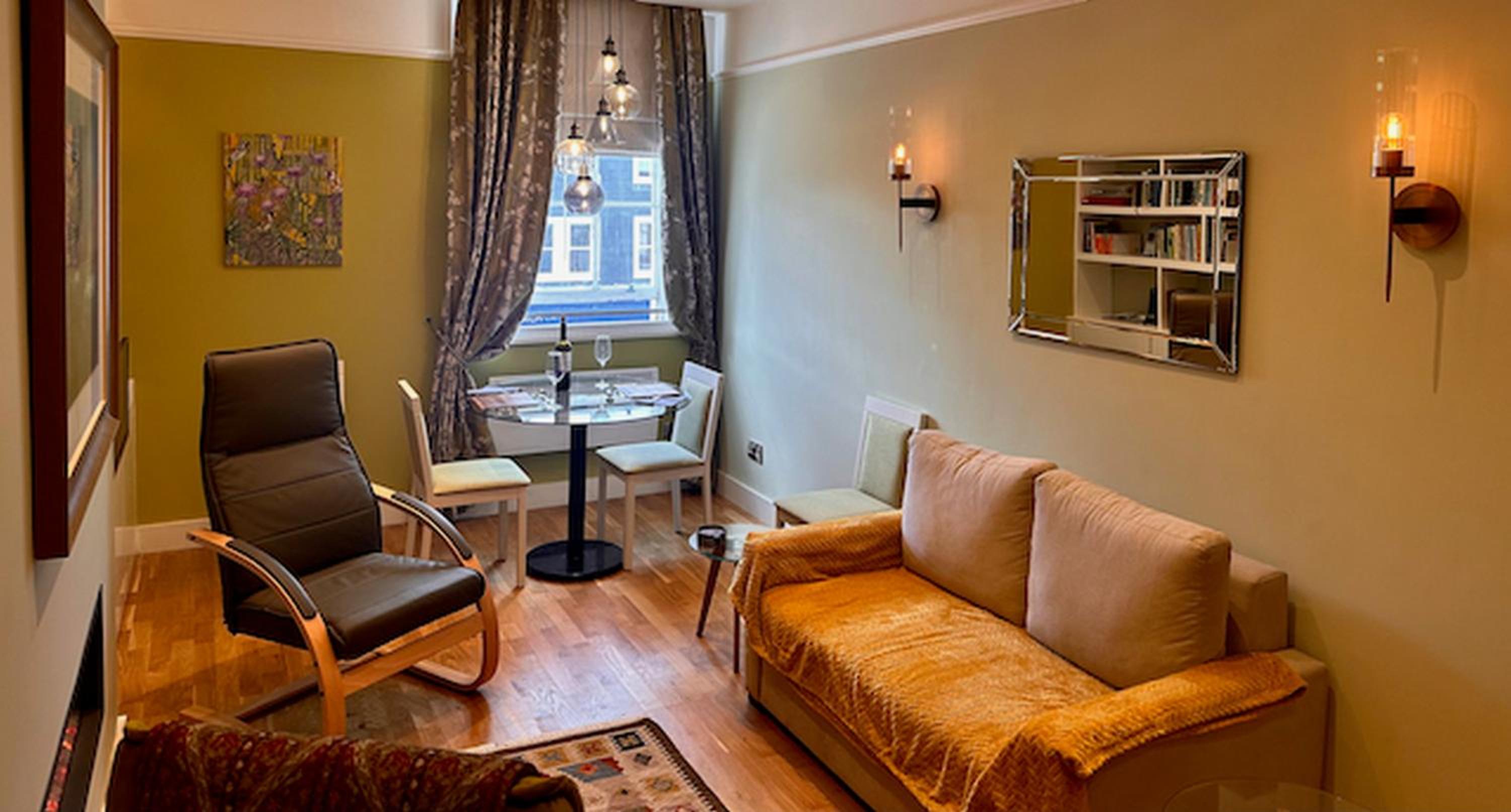 Modern and Bright 1BD Apartment in Lewes, Sussex view 2