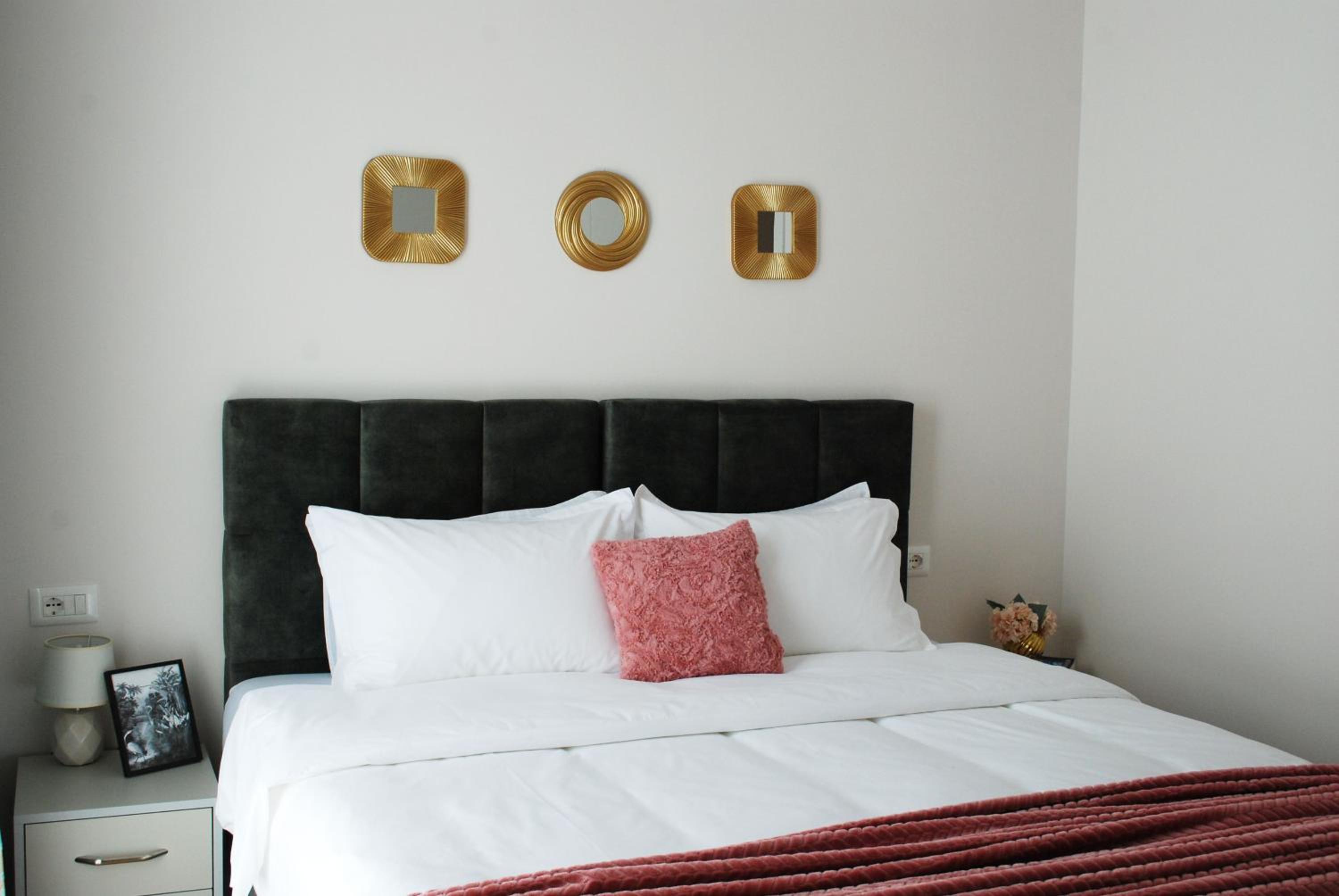 Lindi's Apartment 8 5