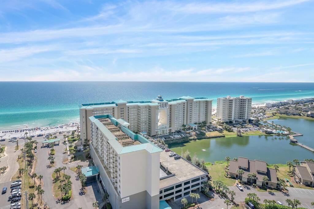 Hotel Newly Remodeled Oceanview Condo in Miramar Beach - Image 1