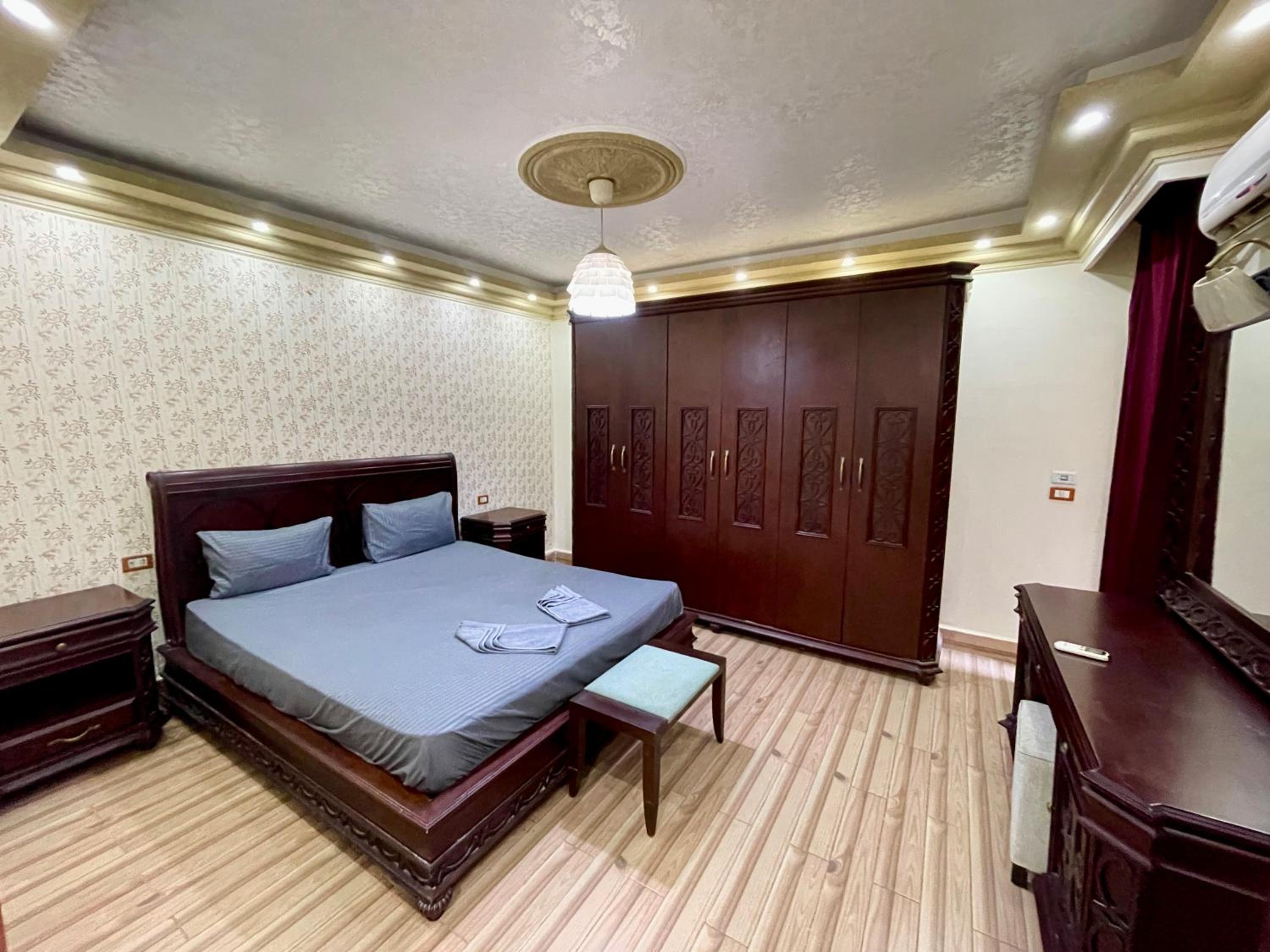 Cozy 2BR Apartment - Green Retreat in Degla Maadi