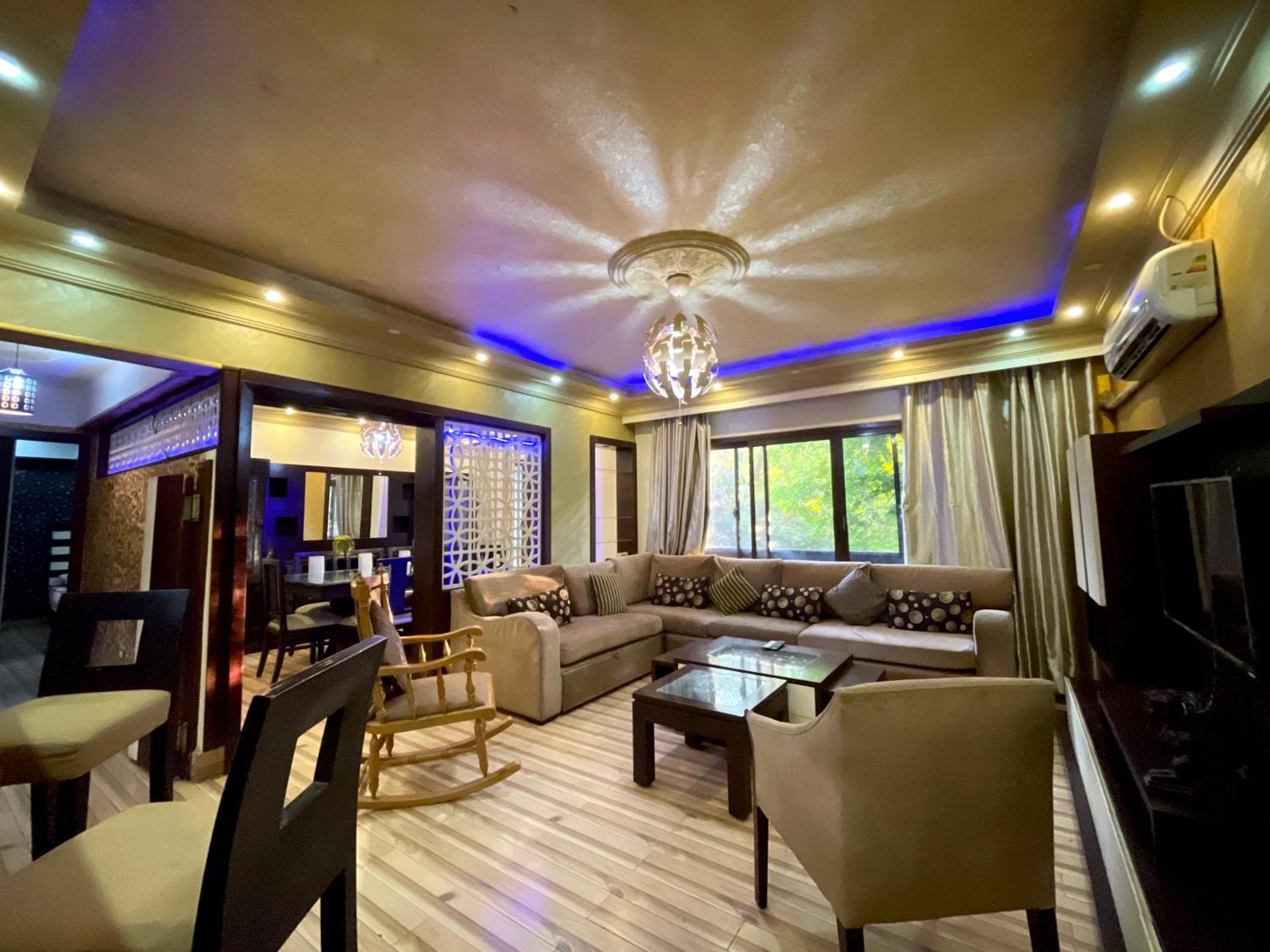 Cozy 2BR Apartment - Green Retreat in Degla Maadi