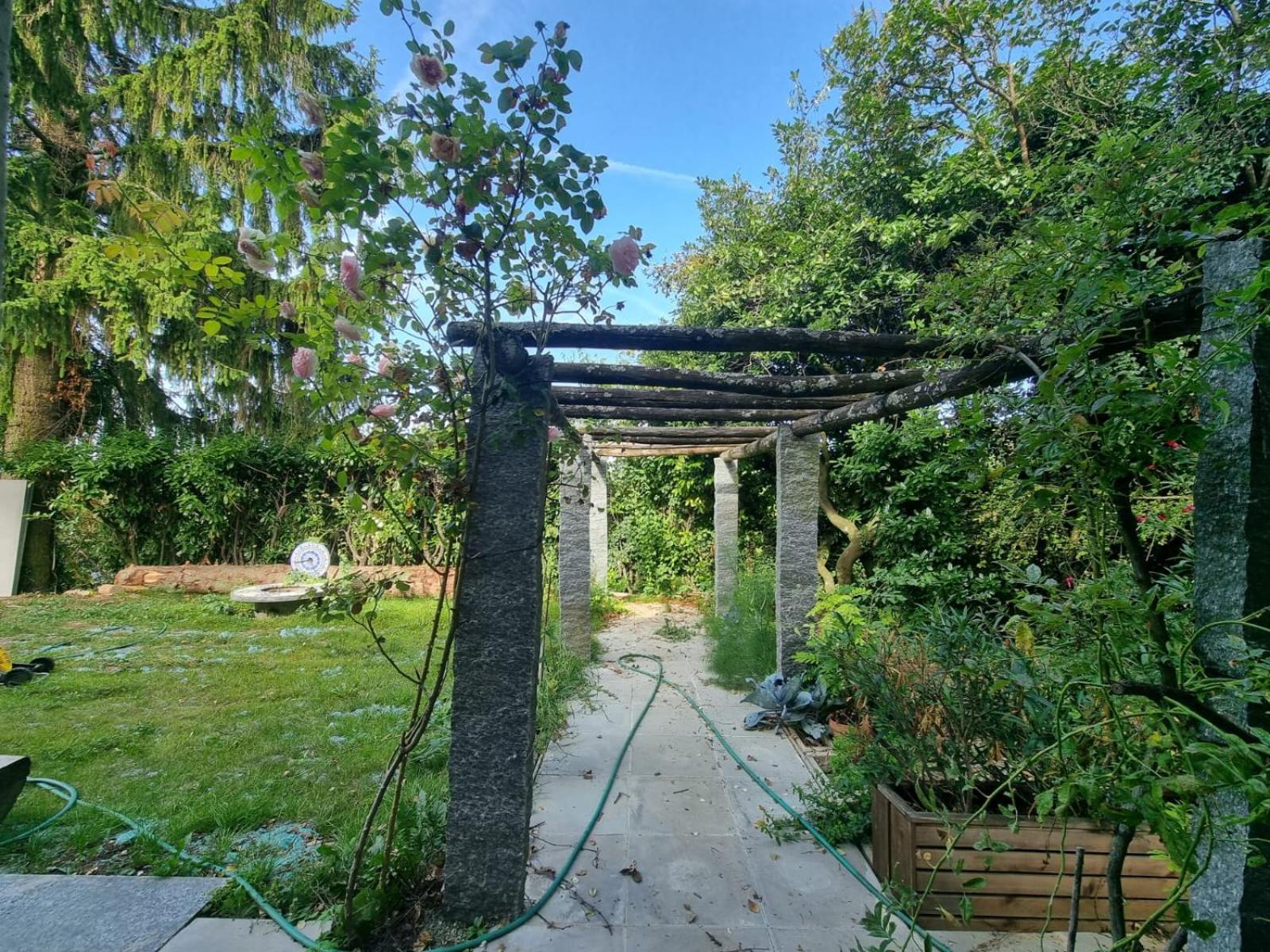 Charming Home Near Downtown Lausanne - Fully Equipped with Parking!