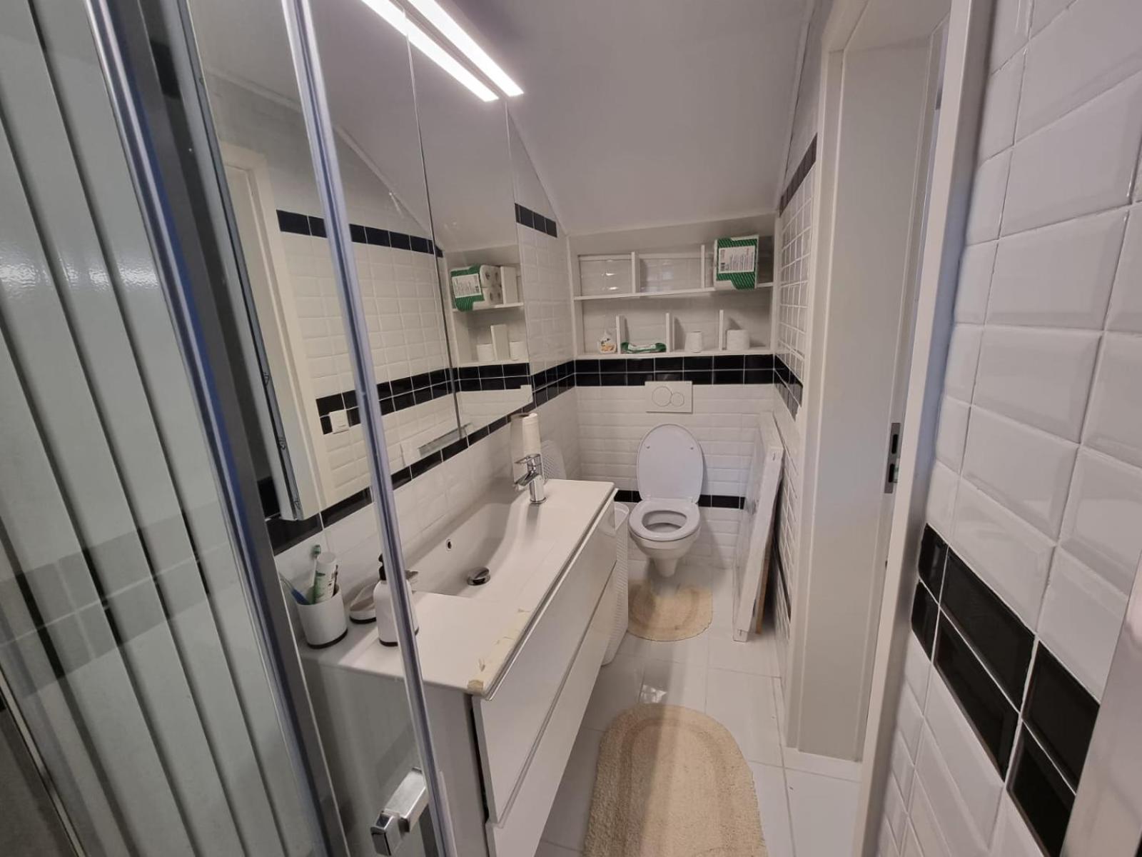 Charming Home Near Downtown Lausanne - Fully Equipped with Parking!