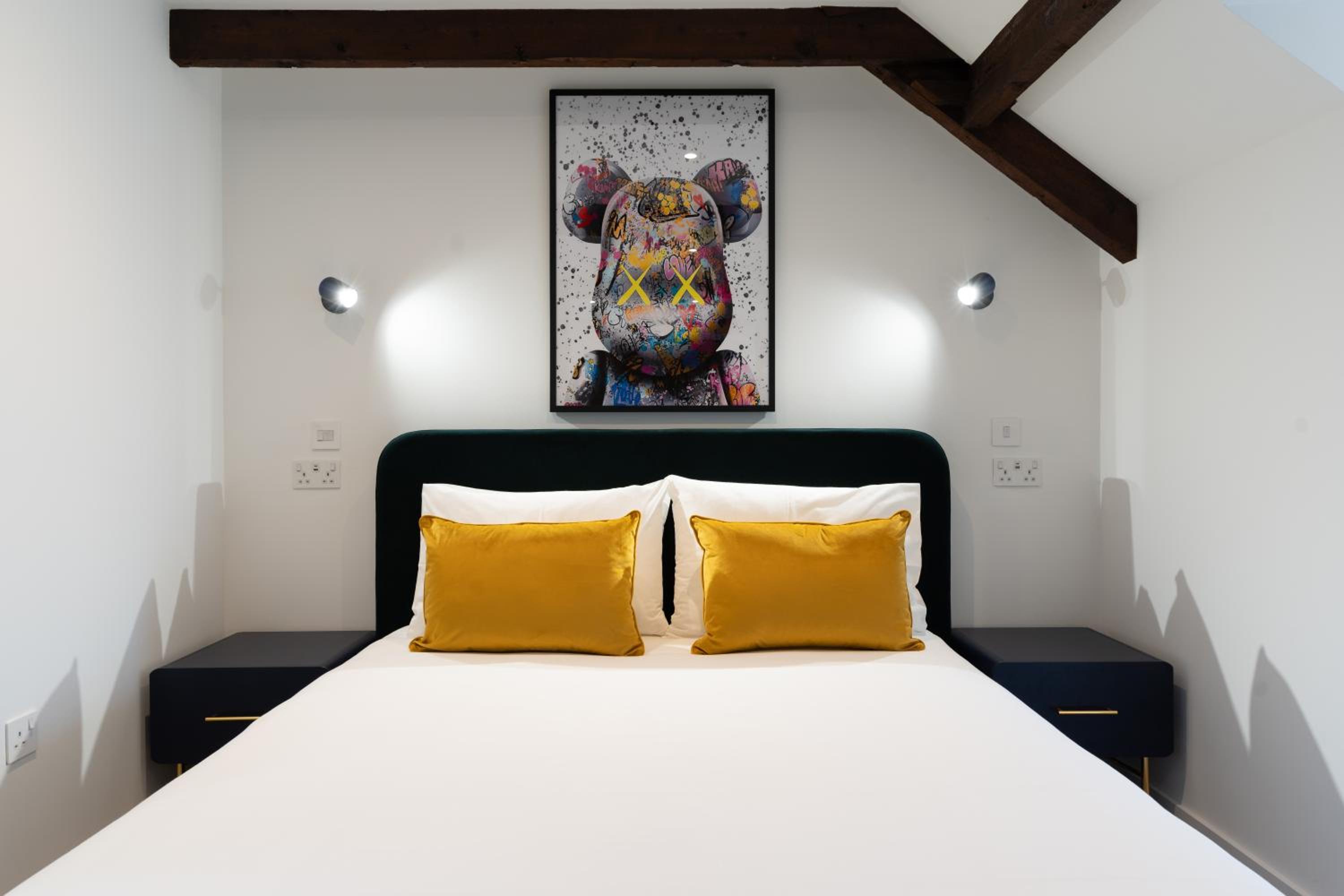 Luxury Modern Suite in Marazion with Parking view 3