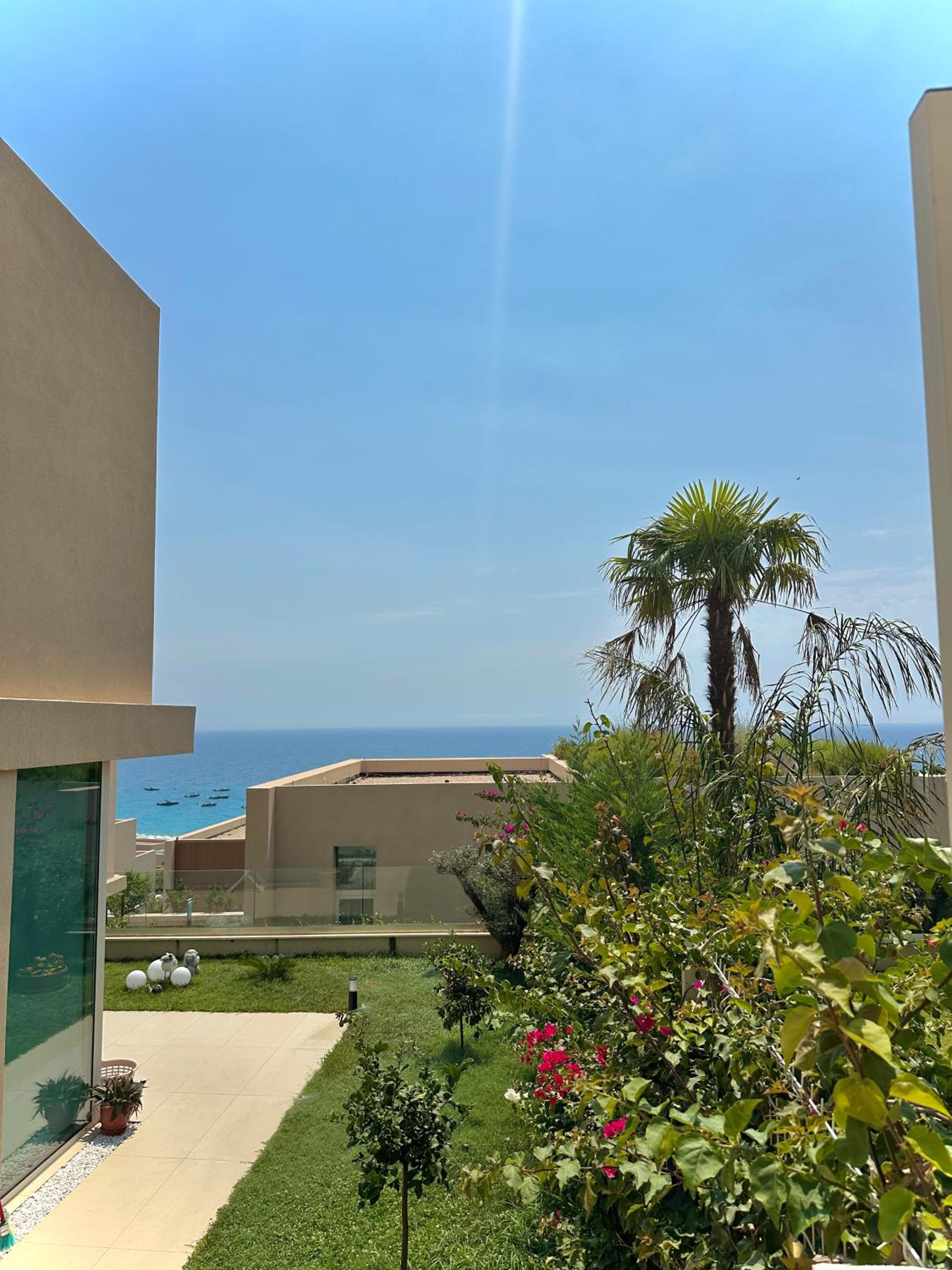 Pacific 2 Bedroom Villa Palase