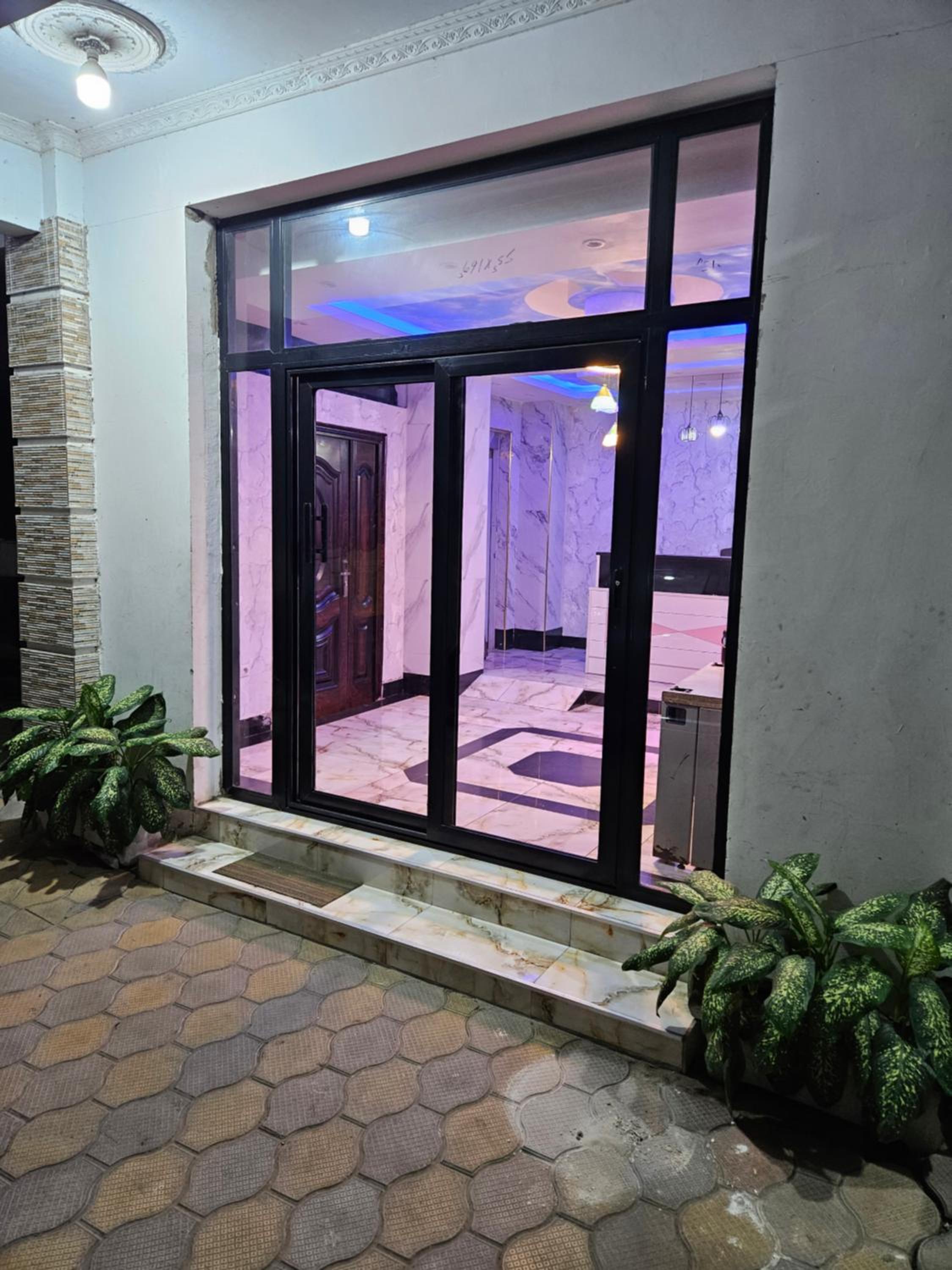 RESIDENCE DAVAROX Gombe