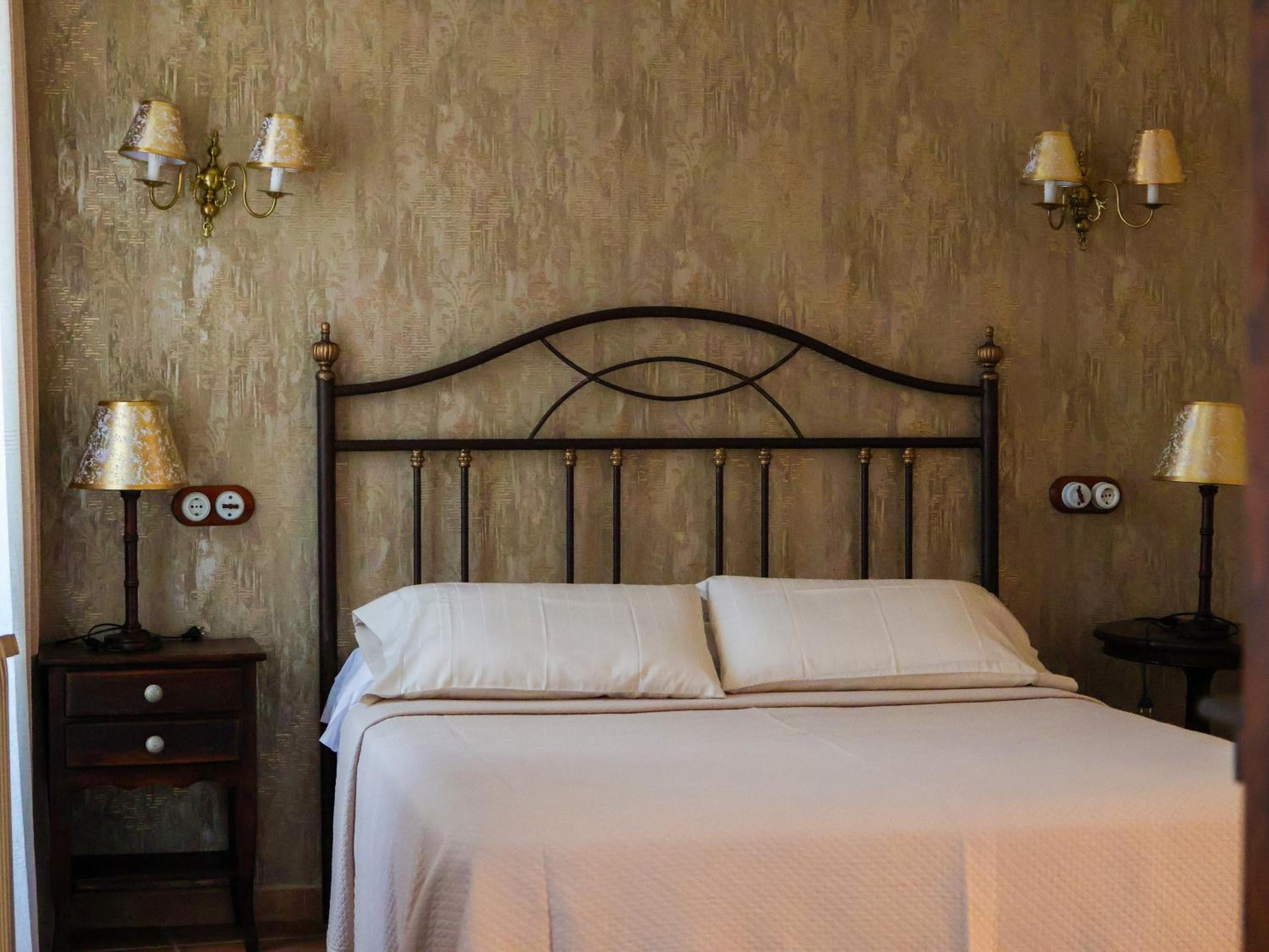 Casa Puertas Bed & Breakfast sl