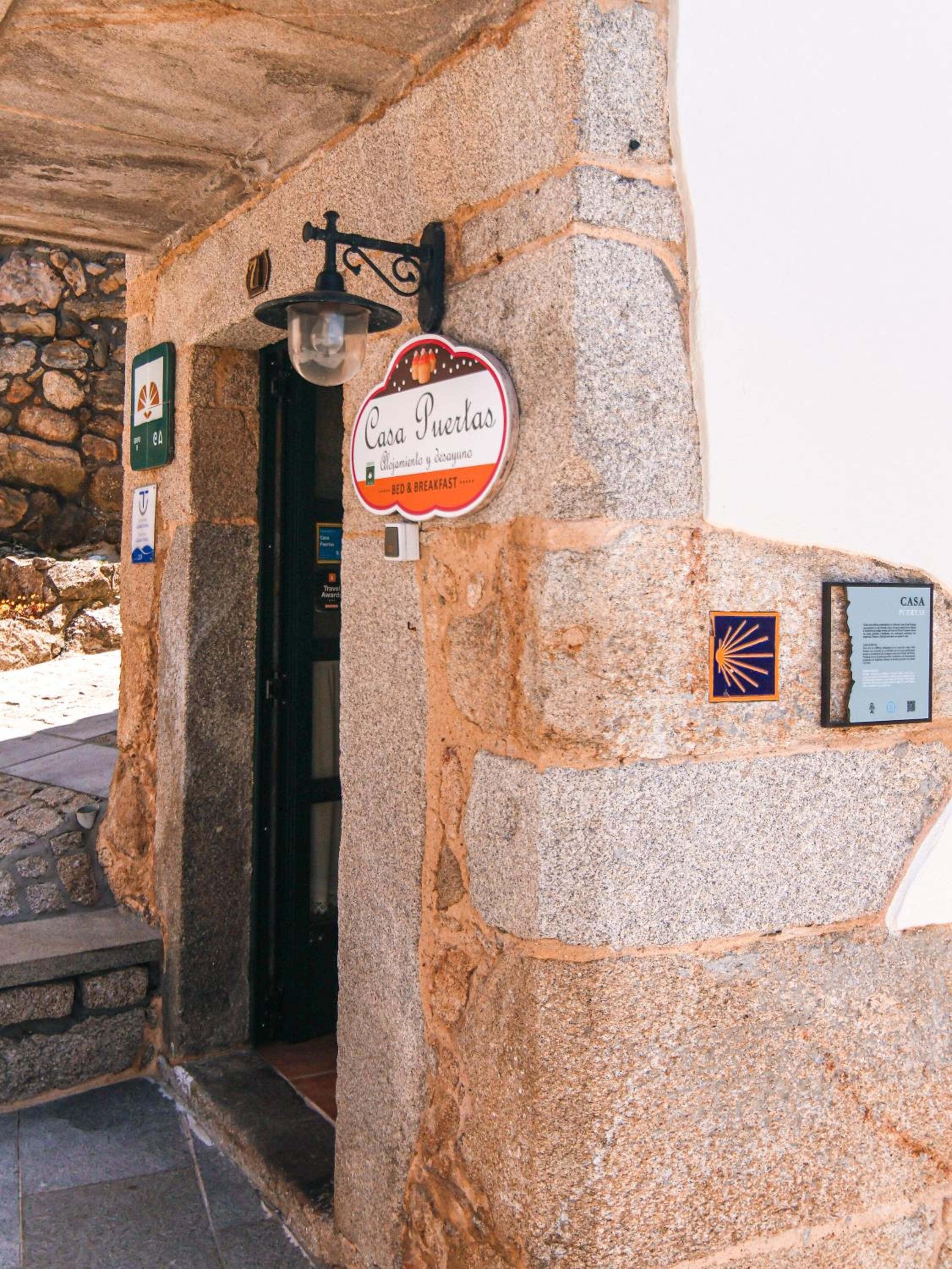 Casa Puertas Bed & Breakfast sl