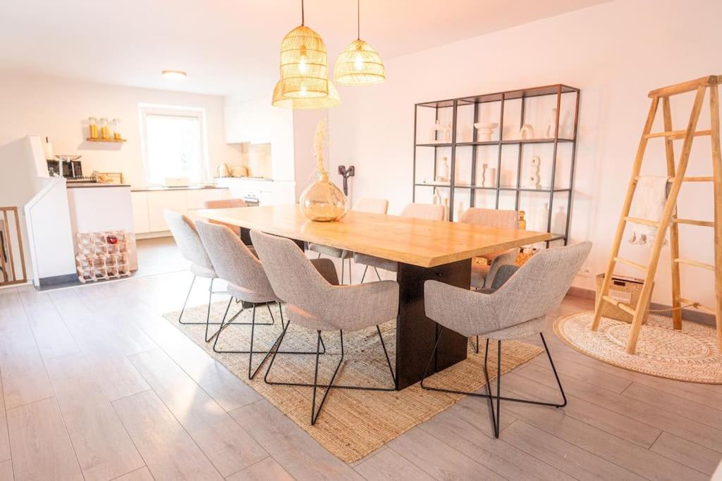 Calya Family Home in Brussels - 4 Bedrooms