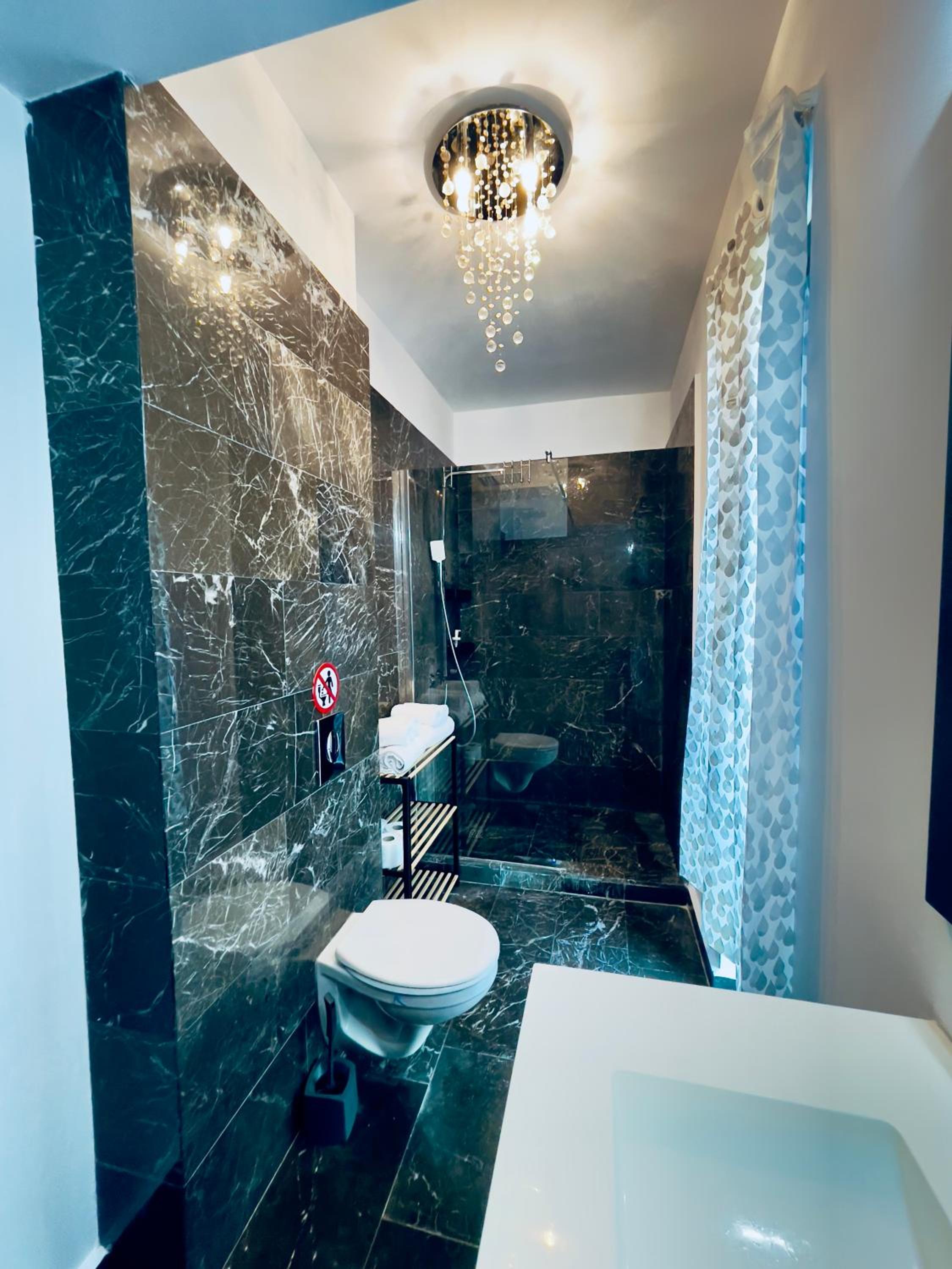 Sea Breeze Suite at Blue Bike Mamaia view 3