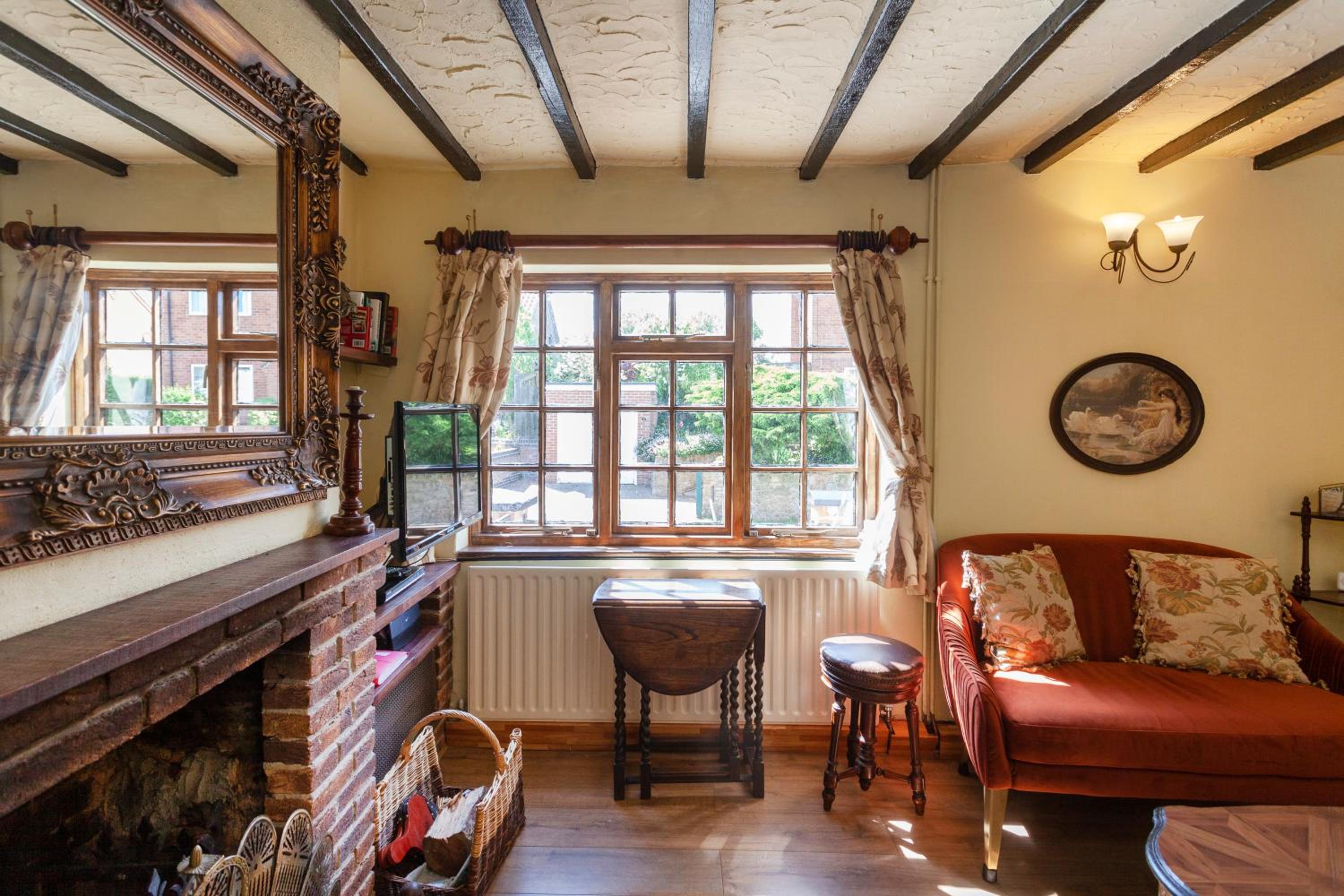 Rosehip Cottage Period home, Bingham, Nottingham view 4