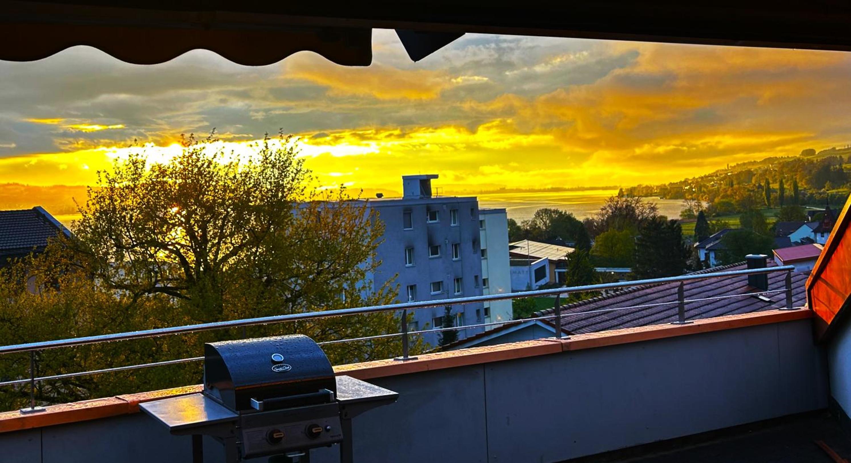 LakeVIEW Penthouse in the heart of Switzerland