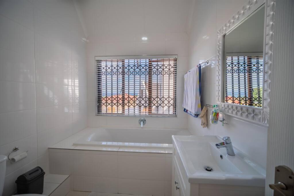 Luxury home with beautiful sea and mountain views view 2