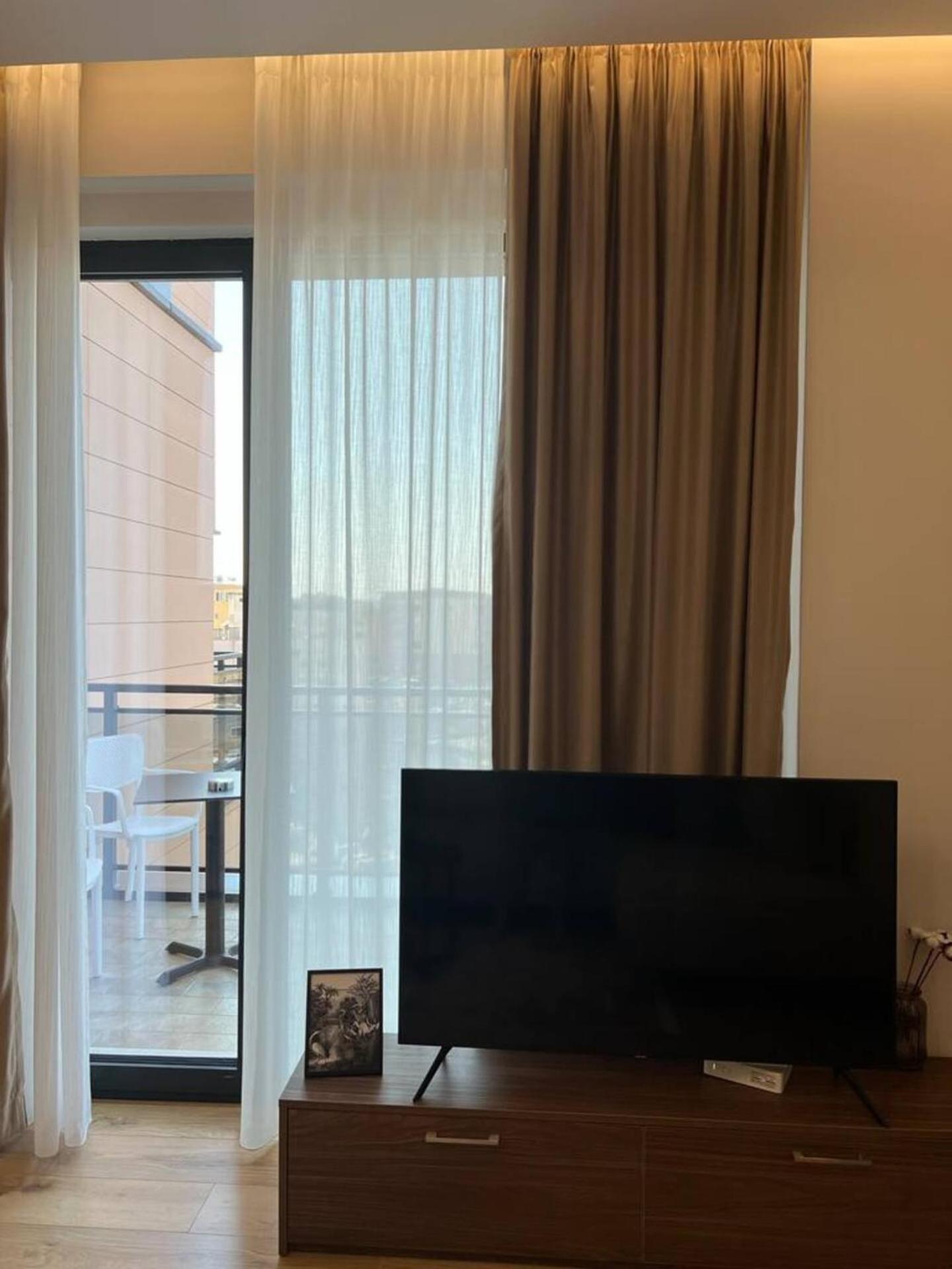 Lindi's Apartment 8/1