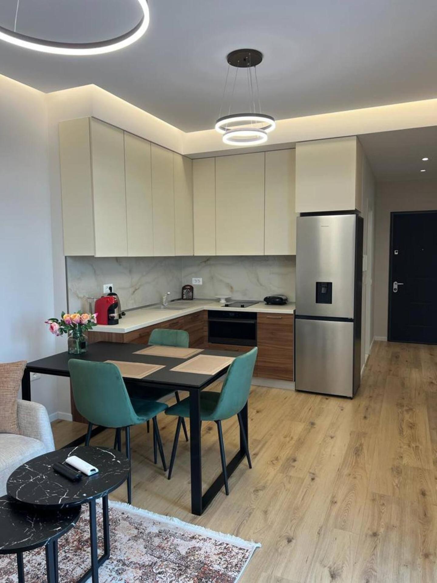 Lindi's Apartment 8/1