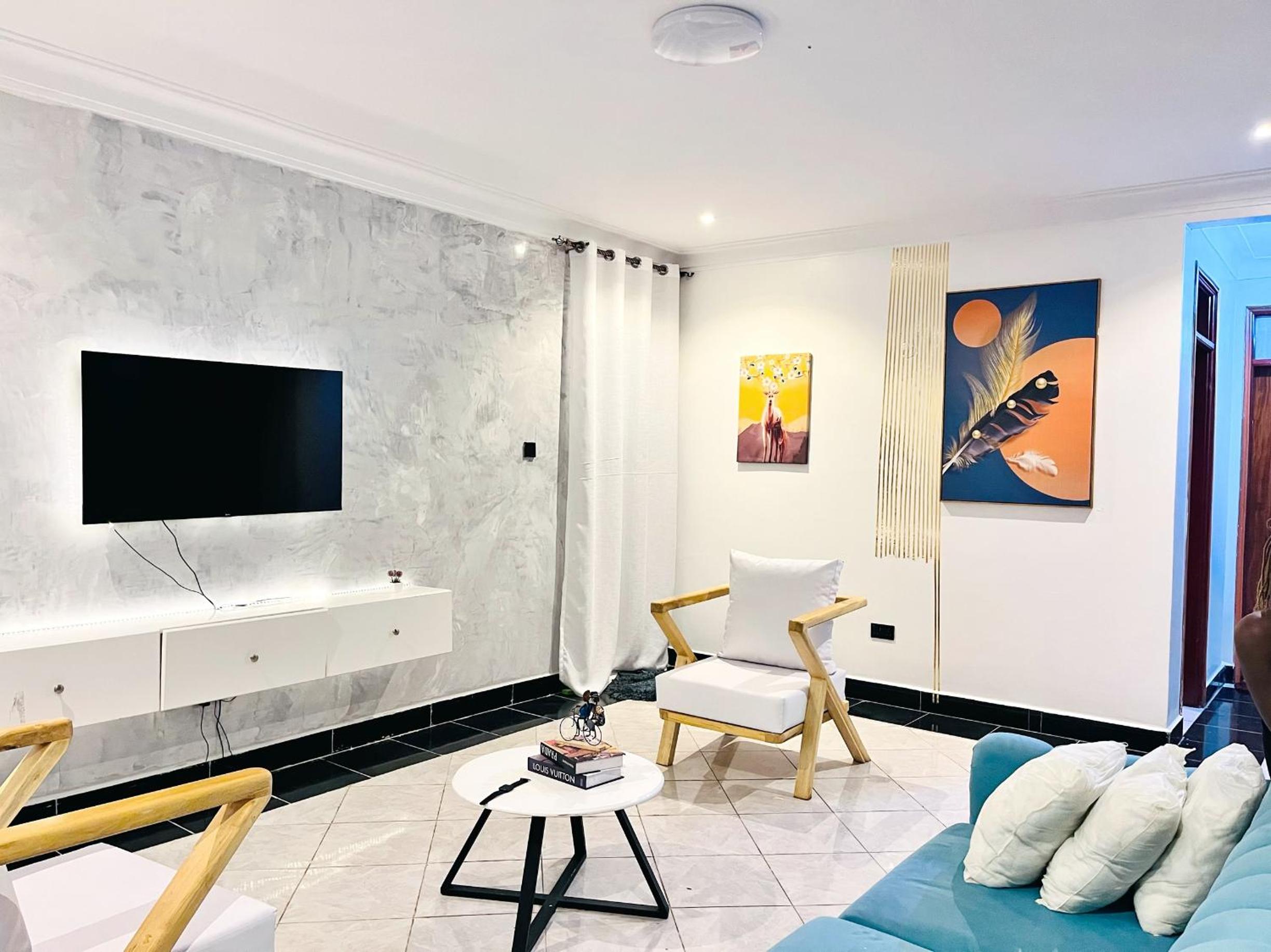 Apartment Unit - White Lilly view 3