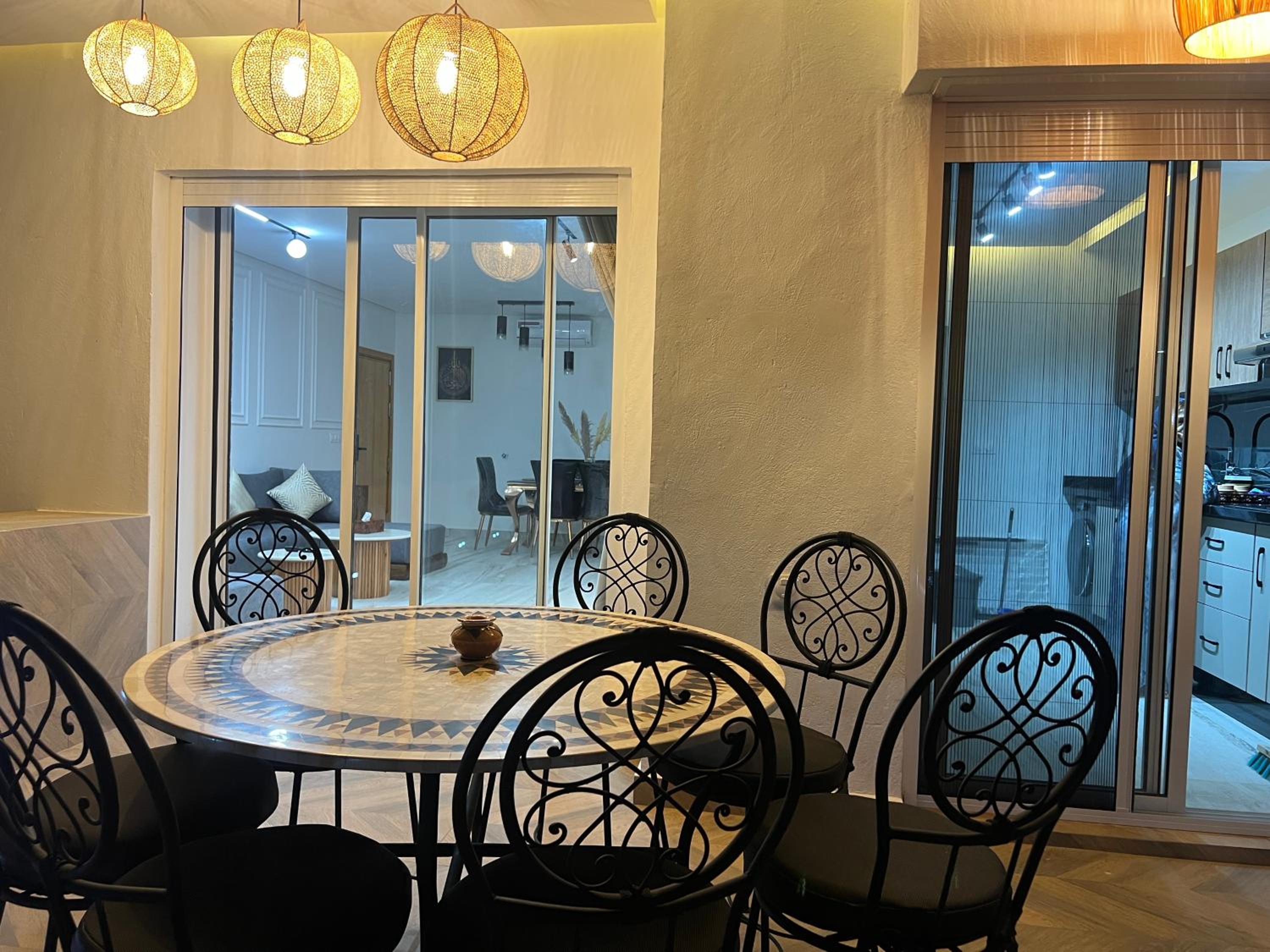 dining